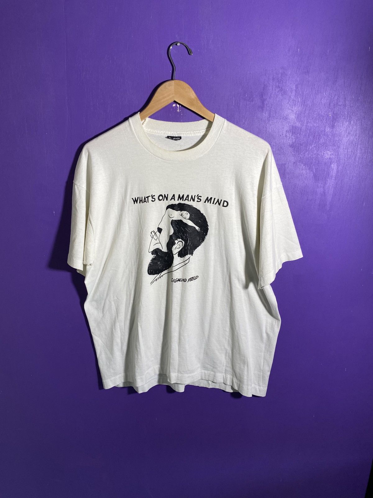 Vintage Vintage 90s Sigmund Freud what’s on a man’s mind t-shirt Size US XL / EU 56 / 4 - 1 Thumbnail