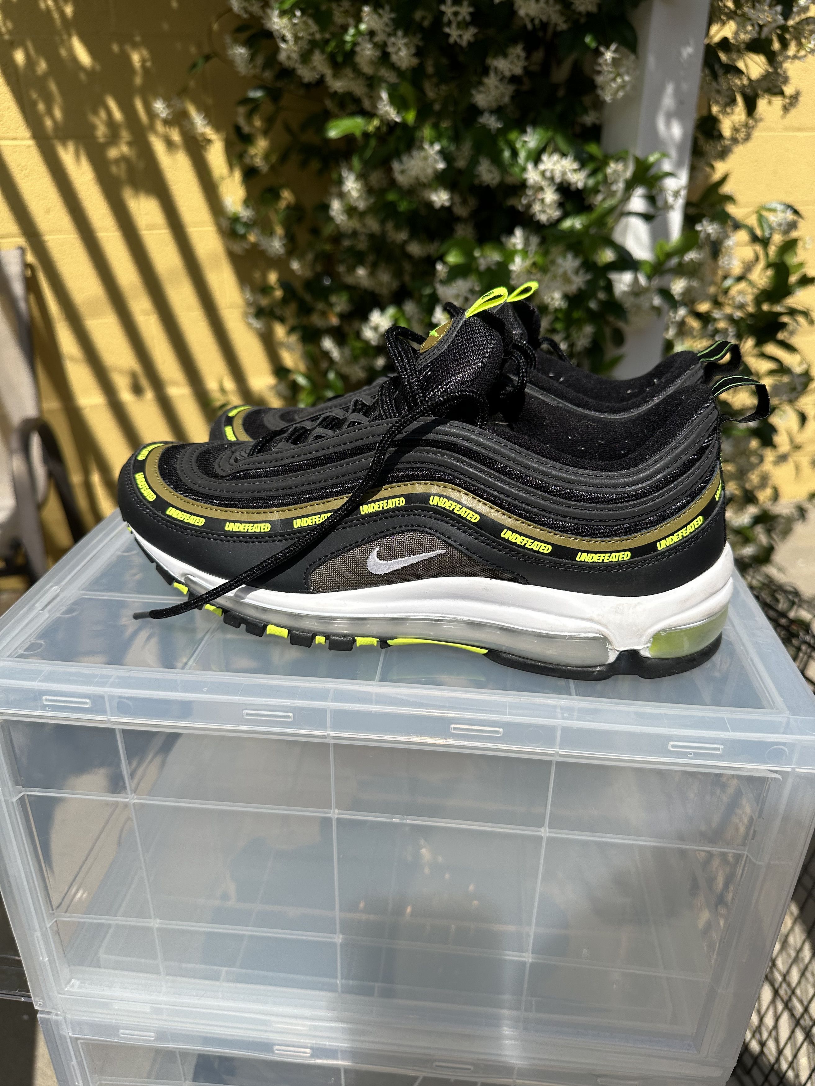 Nike × Undefeated Nike Air Max 97 Undefeated Black Volt Size US 10 / EU 43 - 2 Thumbnail