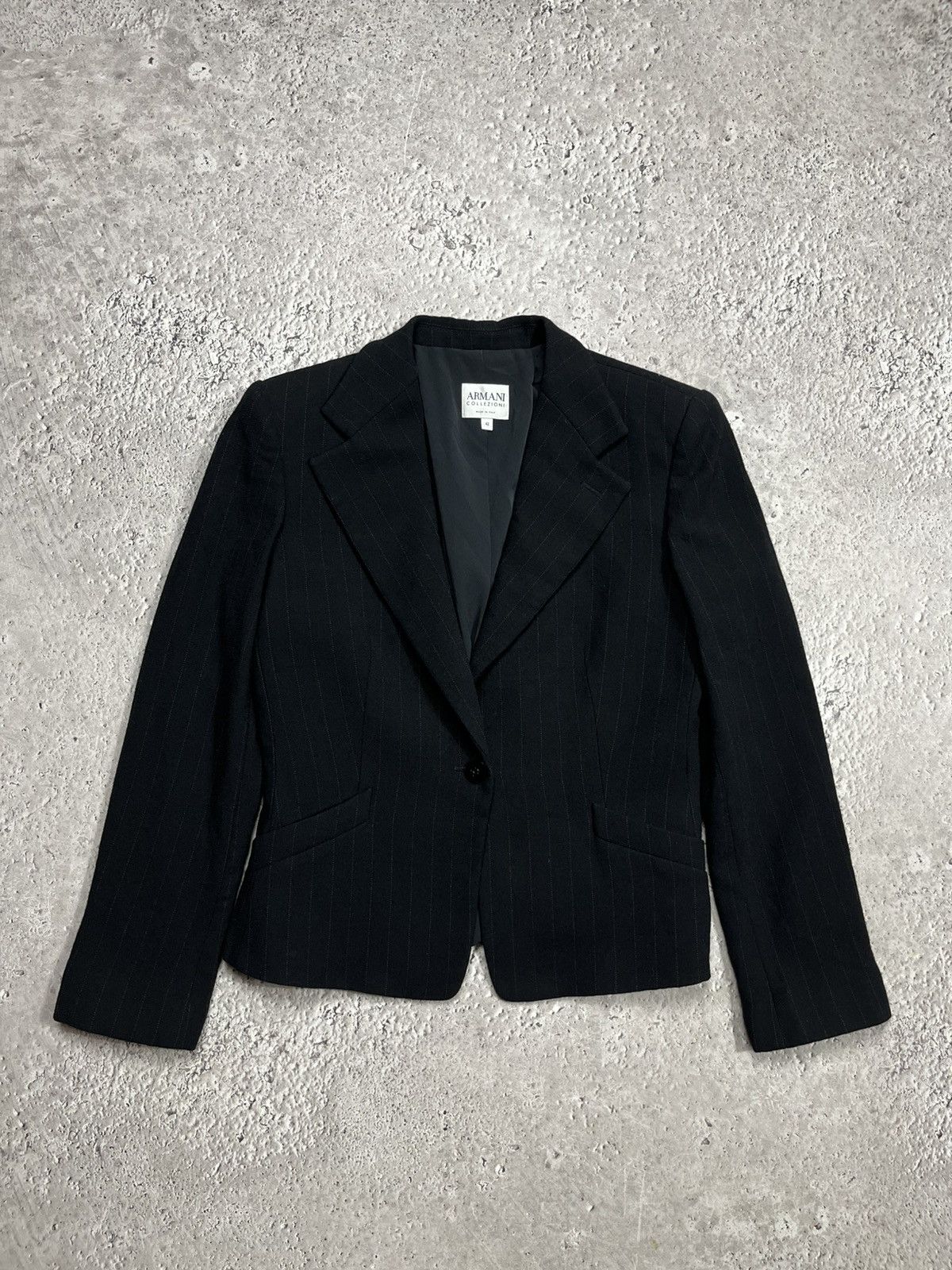 Armani Collezioni Armani Collezioni Women Black Virgin Wool Blazer Jacket 42 Size M / US 6-8 / IT 42-44 - 1 Thumbnail