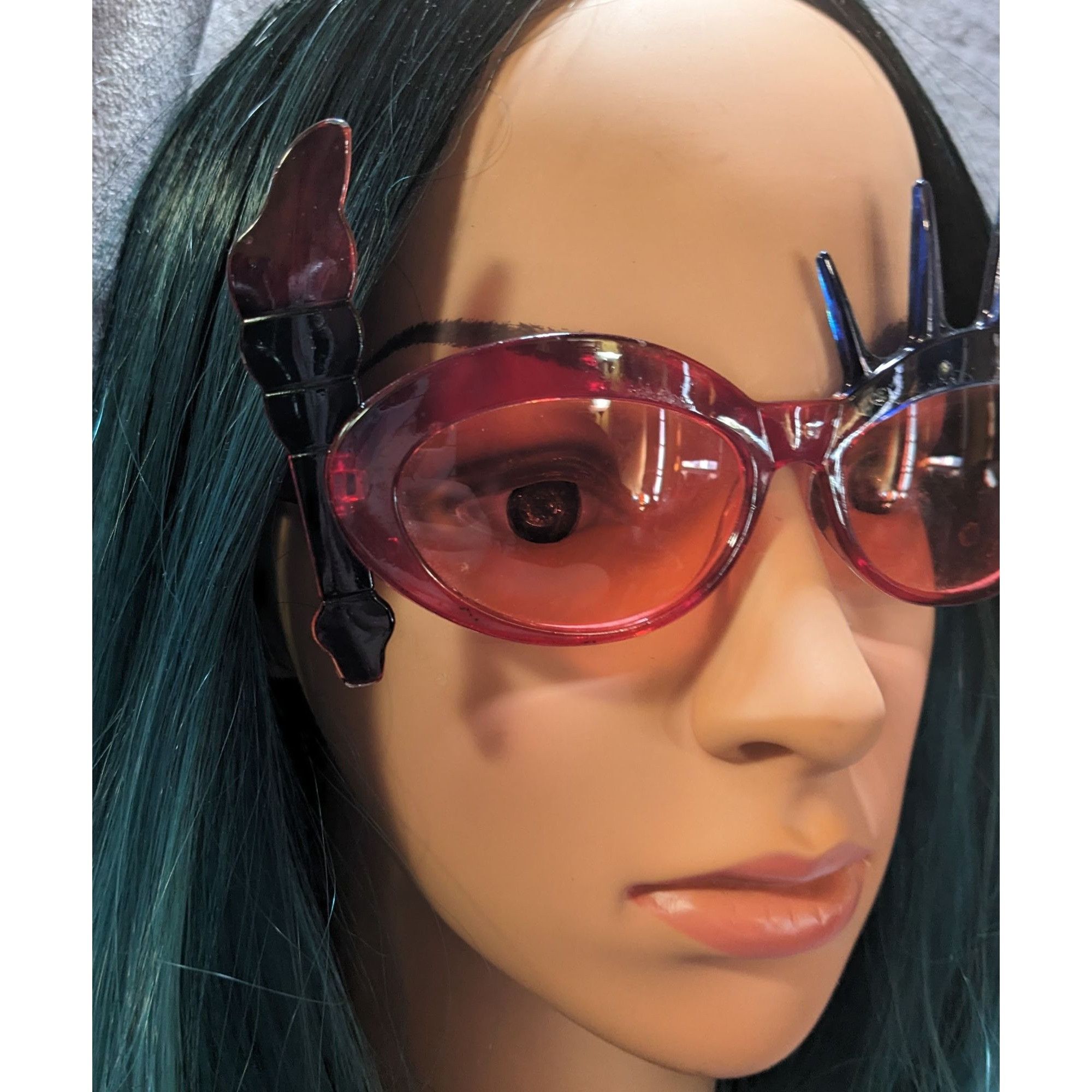 Other Lady Liberty Red And Blue Fashion Sunglasses Size ONE SIZE - 10 Thumbnail