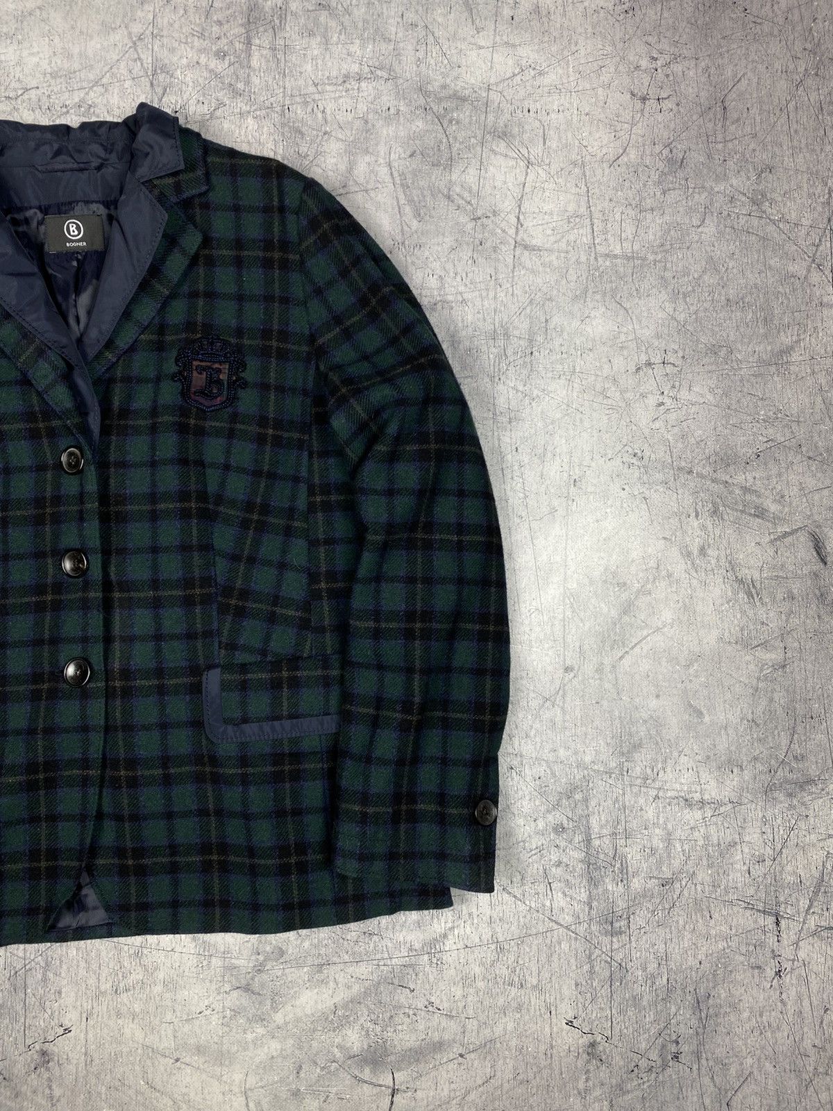 Bogner Bogner Wool Plaid Tartan Blazer Crest Patch Tailored Jacket Size XL / US 12-14 / IT 48-50 - 5 Thumbnail