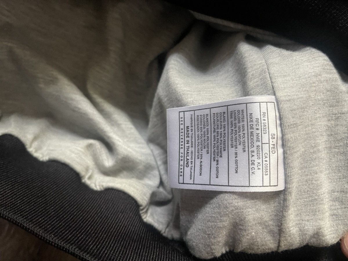 Nike Nike Vintage windbreaker Size US XL / EU 56 / 4 - 5 Thumbnail