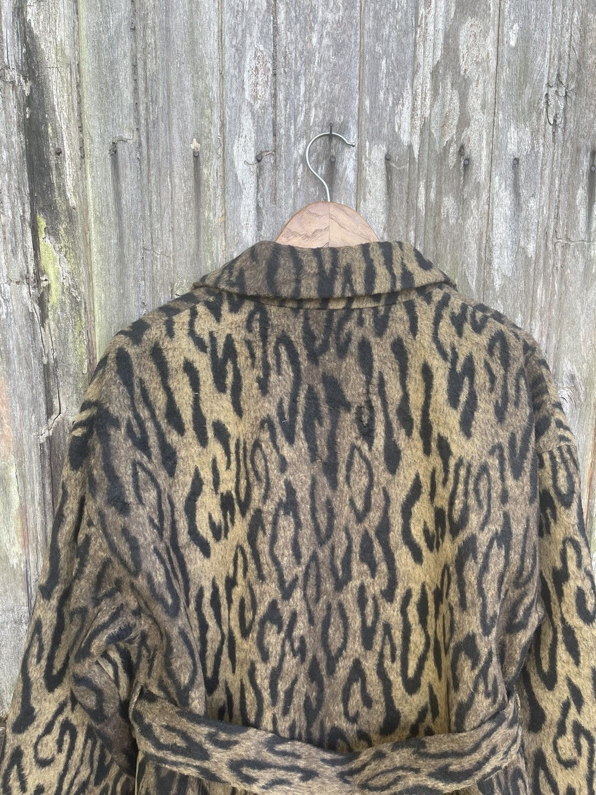 Japanese Brand MOUSSY Leopard Faux Fur Robe Coat – Tokyo Streetwear Luxe Size US M / EU 48-50 / 2 - 11 Thumbnail
