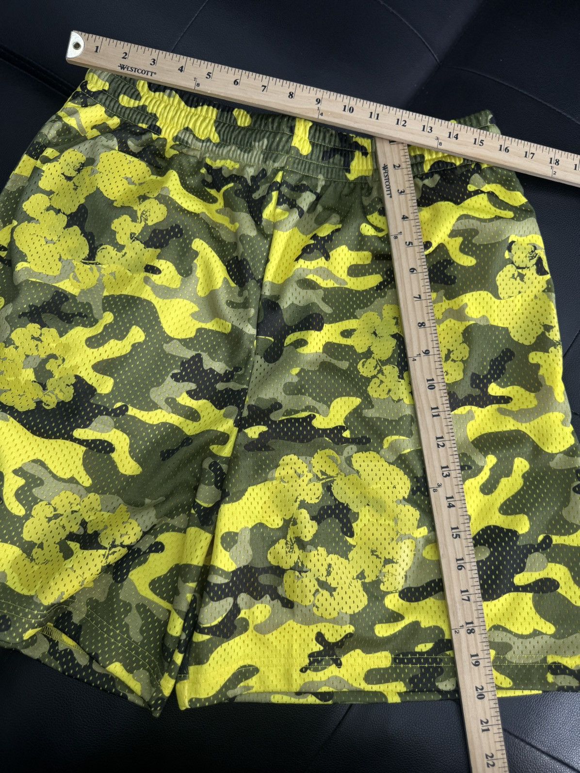 DENIM TEARS Denim Tears Mesh Summer Shorts Yellow Camo Size Large (NEW) Size US 33 - 6 Thumbnail