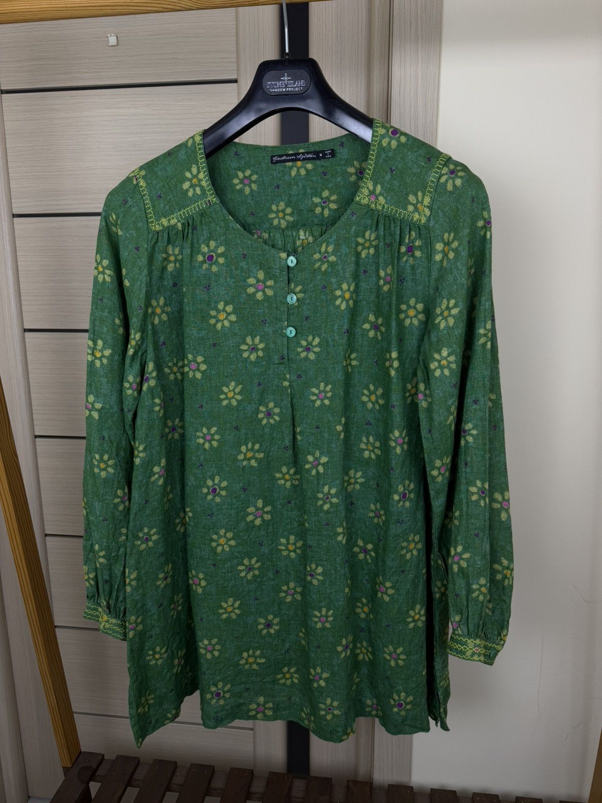 Gudrun Sjoden gudrun sjöden green linen flower print tunic blouses shirt Size M / US 6-8 / IT 42-44 - 2 Thumbnail