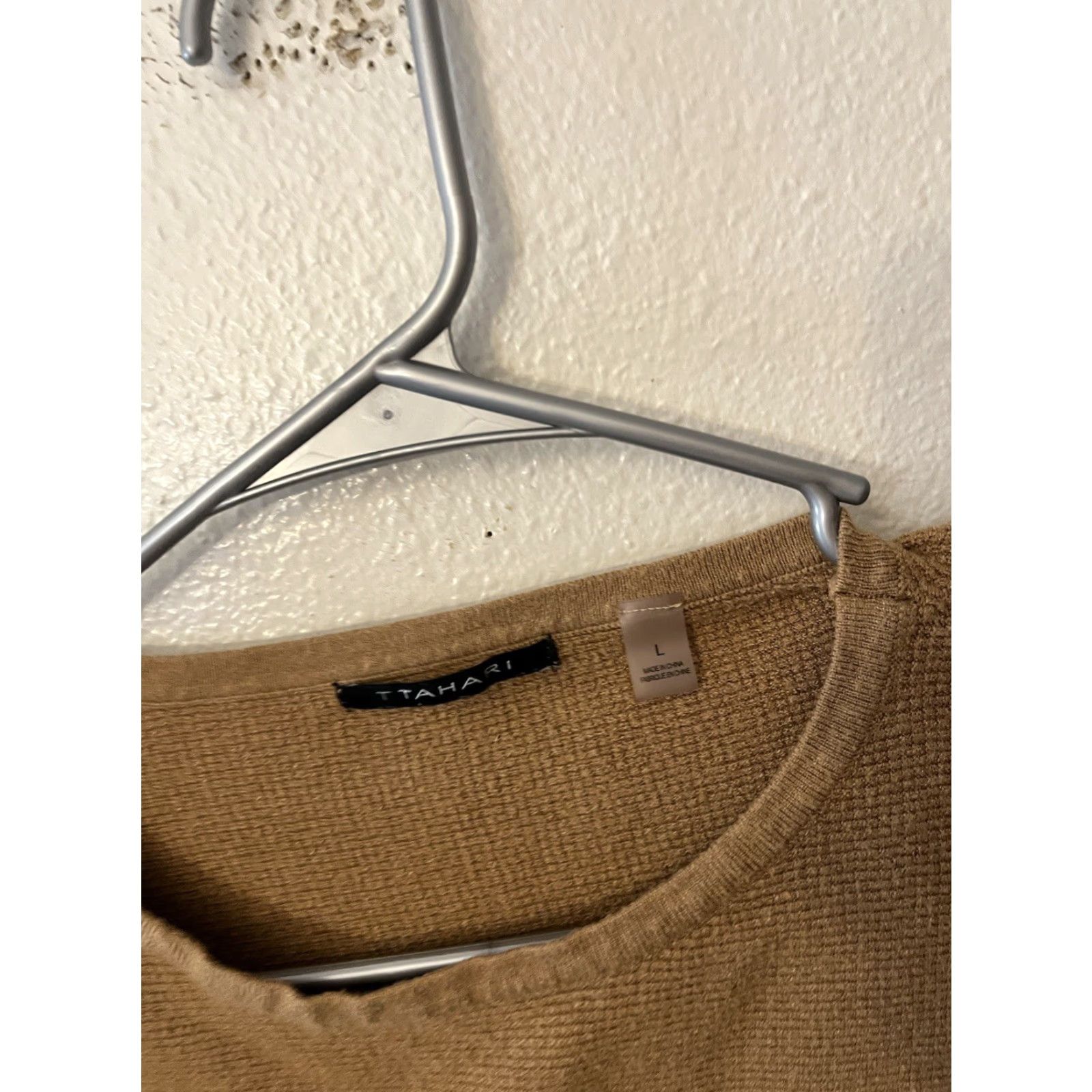 Vintage T Tahari Women’s Large Brown Knit Dolman Long Sleeve Round Neck Sweater Size L / US 10 / IT 46 - 3 Thumbnail