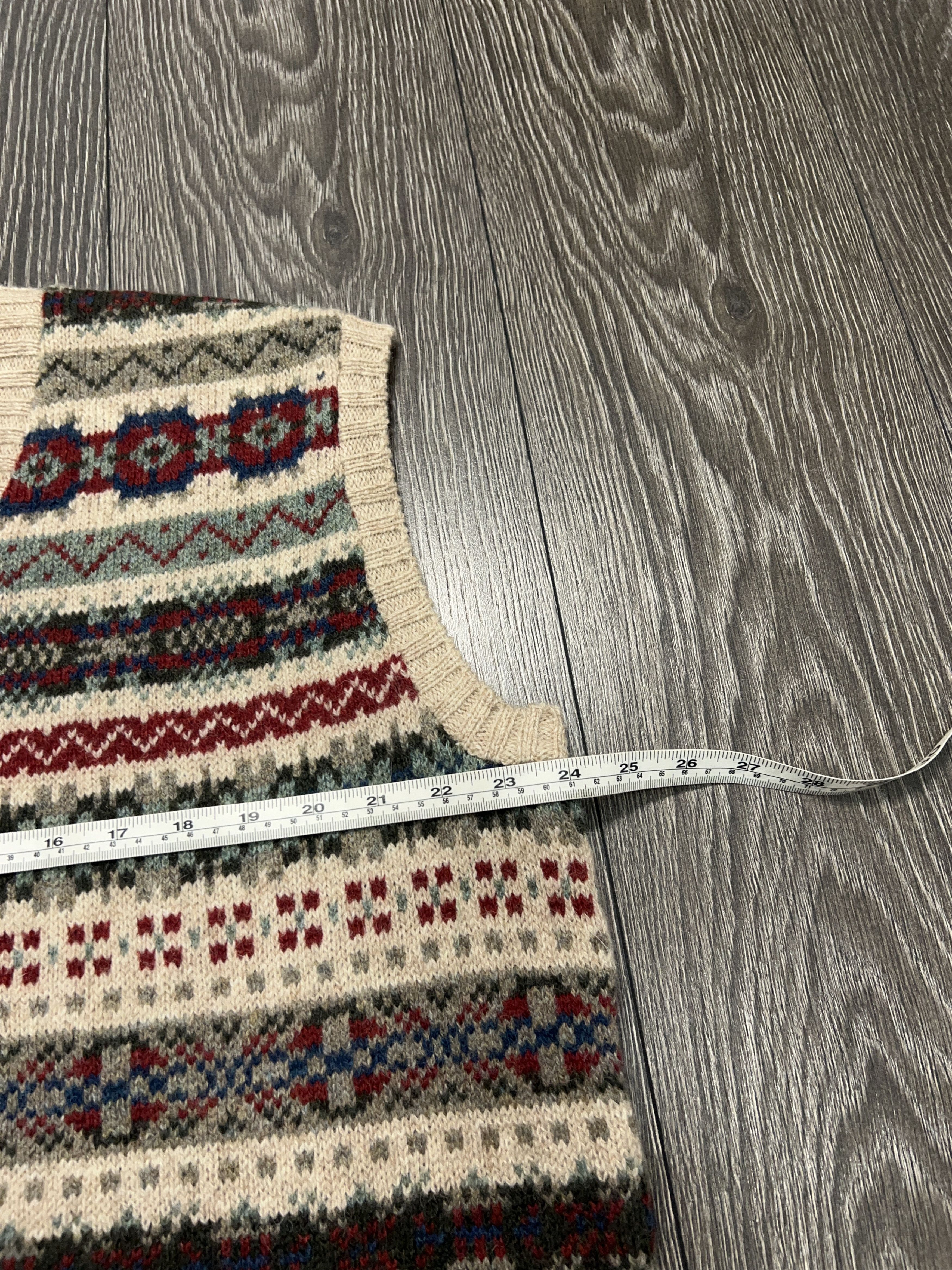 Traditional Weatherwear Unisex Mens Brora Scotland Fair Isle Vest Waistcoat Knit XL Size US XL / EU 56 / 4 - 8 Thumbnail