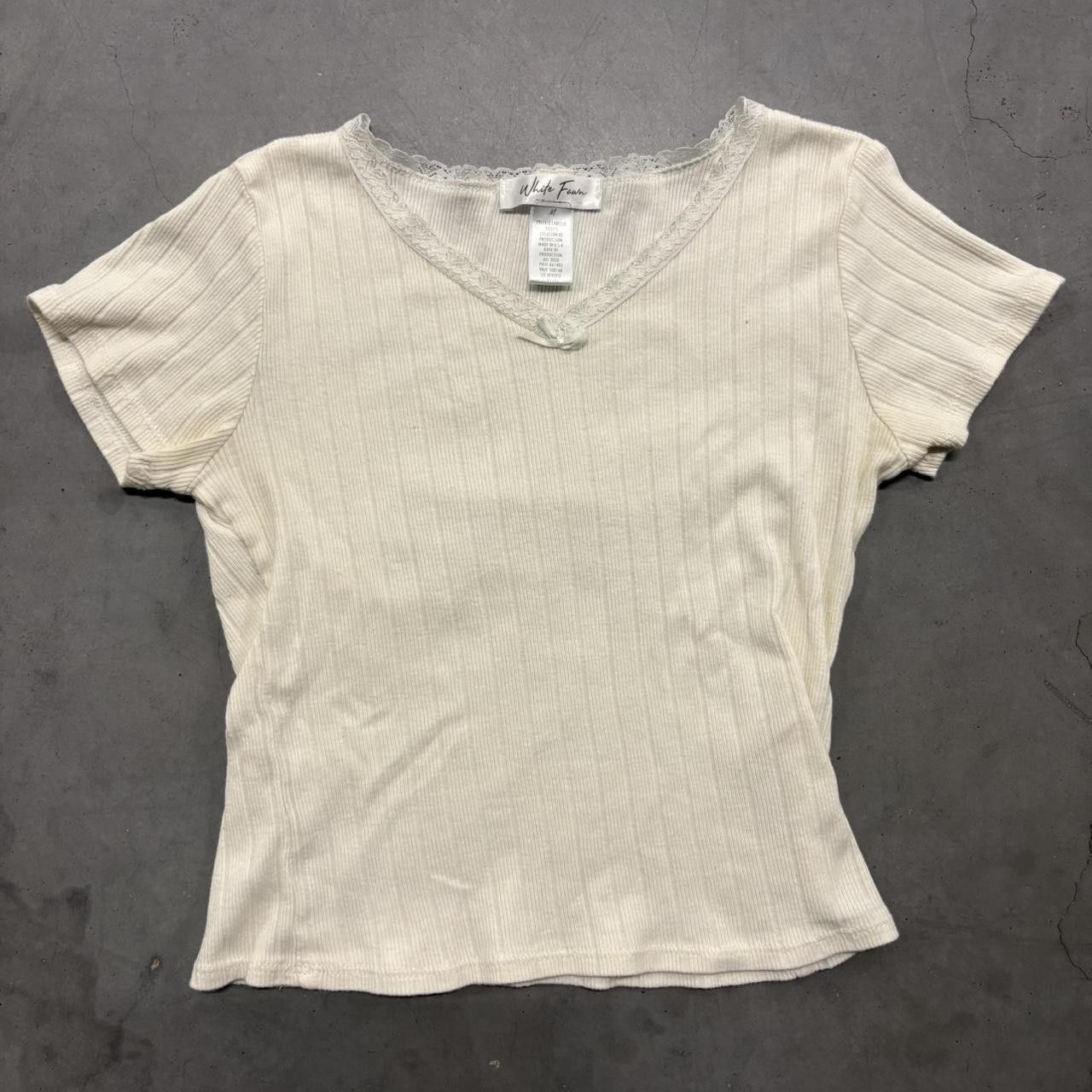 Vintage Crazy Vintage Y2K/2000s White Striped V Neck Cute Shirt! Size US M / EU 48-50 / 2 - 1 Thumbnail