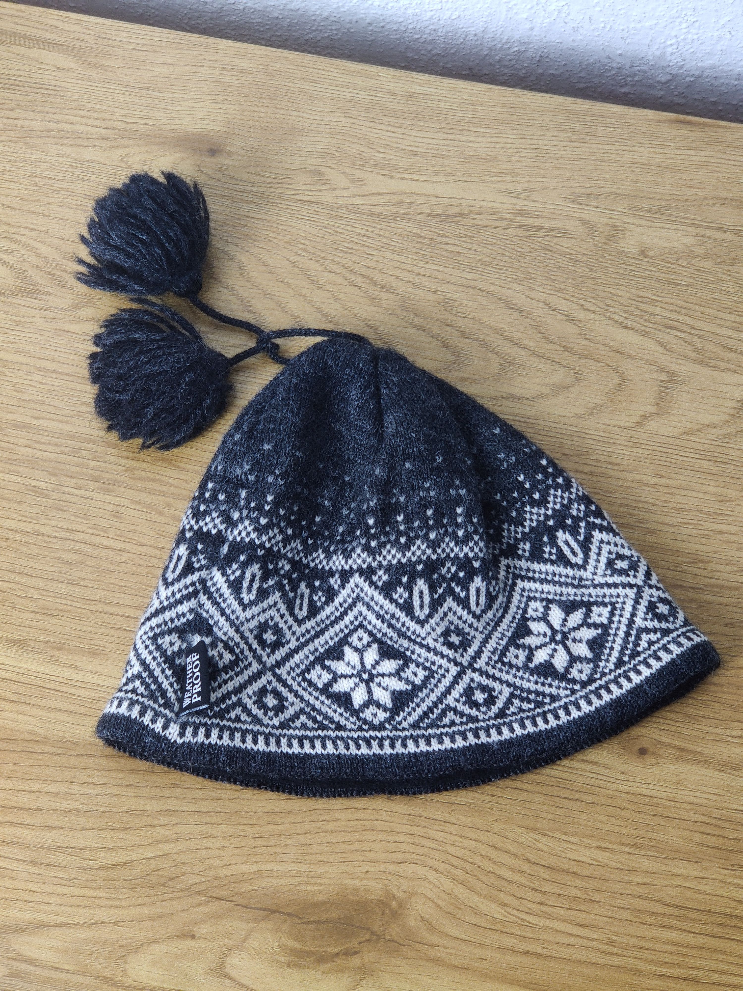 Dale Of Norway Dale of Norway Weather Proof Winter Hat Size ONE SIZE - 1 Thumbnail