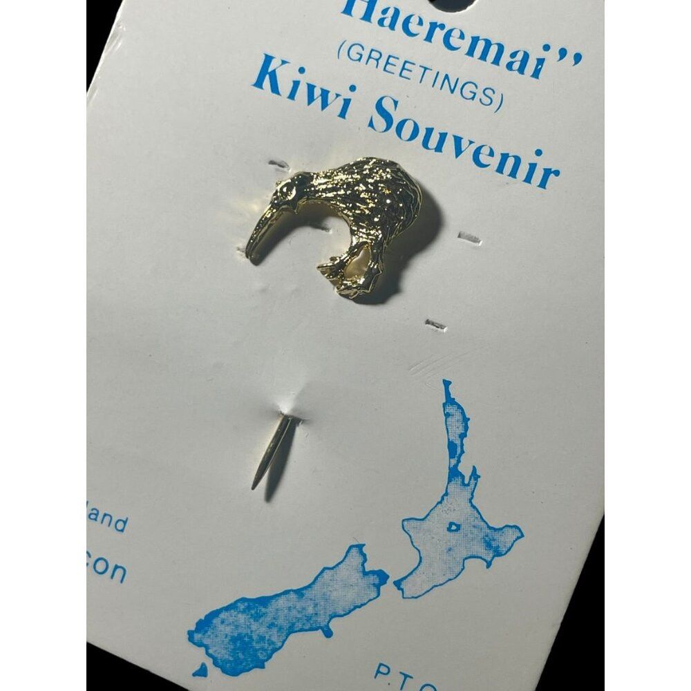 Jewelry × Kiwi Vintage Rubicon Gold Toned Kiwi Souvenir Stick Pin Size ONE SIZE - 3 Thumbnail
