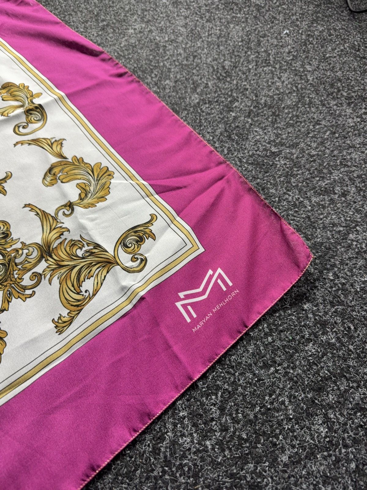 Vintage Maryan Mehlhorn Baroque Silk Scarf Pink Gold Print Size ONE SIZE - 4 Thumbnail