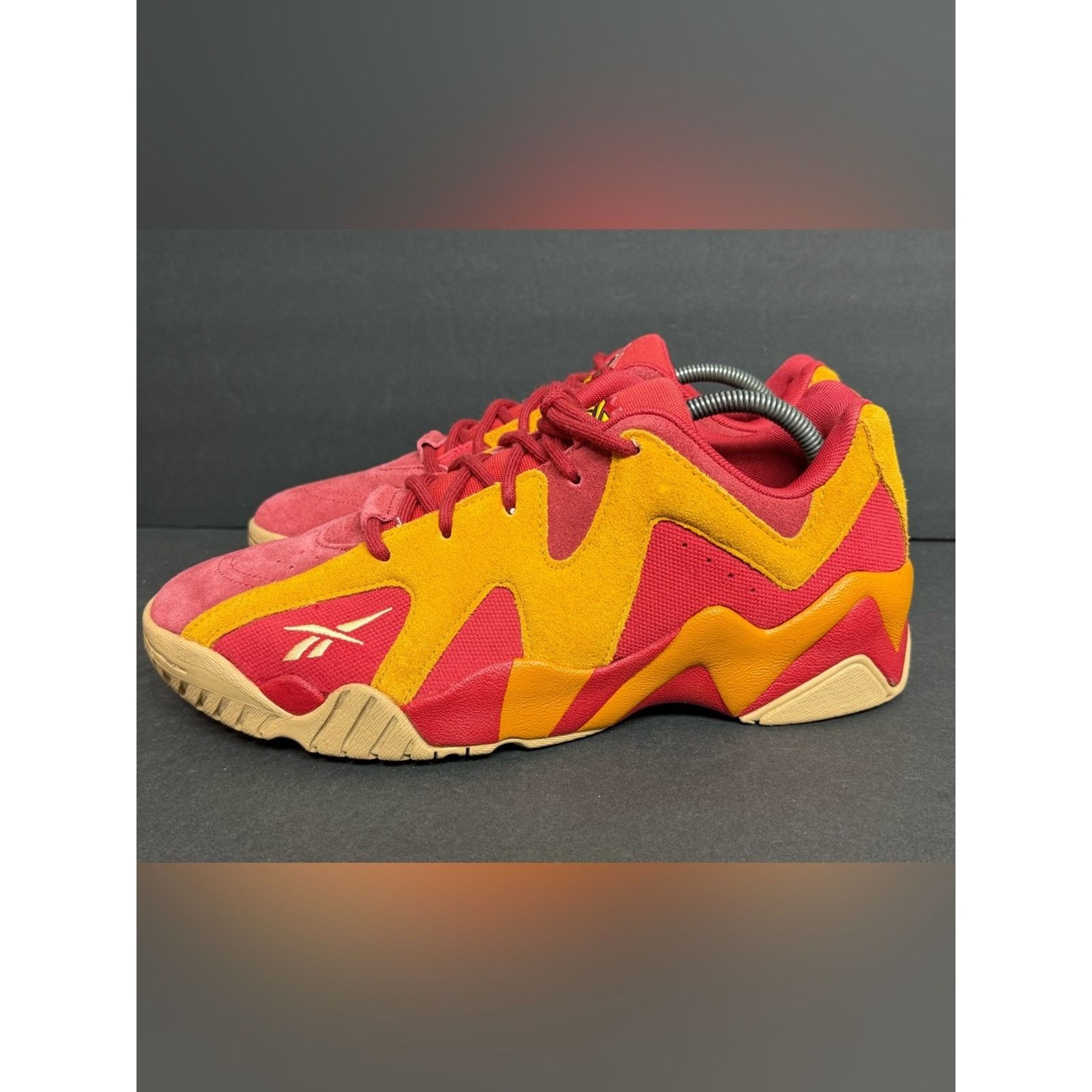 Reebok Reebok Looney Tunes x Hurrikaze 2 Low Wile E. Coyote Size US 11 / EU 44 - 1 Thumbnail