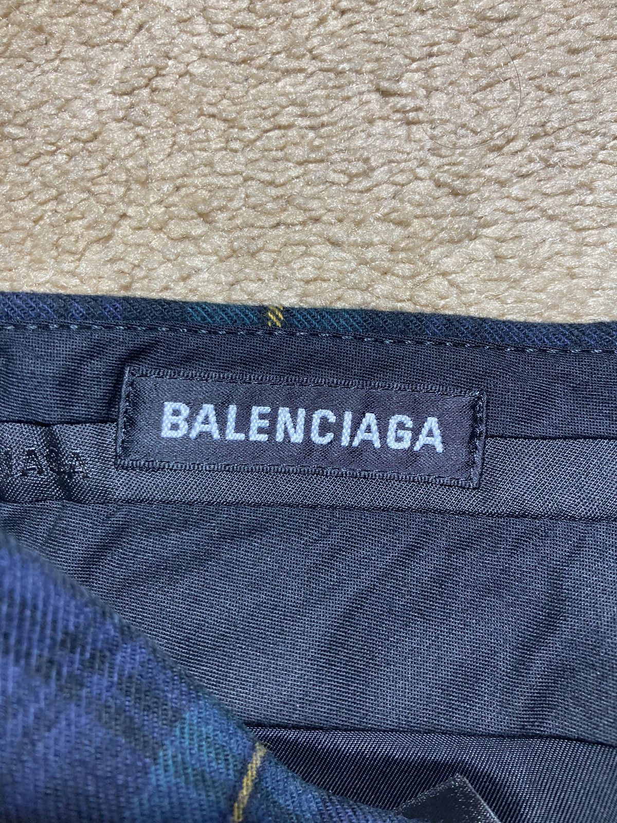 Balenciaga FW19 Balenciaga Cropped Flannel Pants Tartan Plaid 2019 44 Size US 28 / EU 44 - 9 Thumbnail