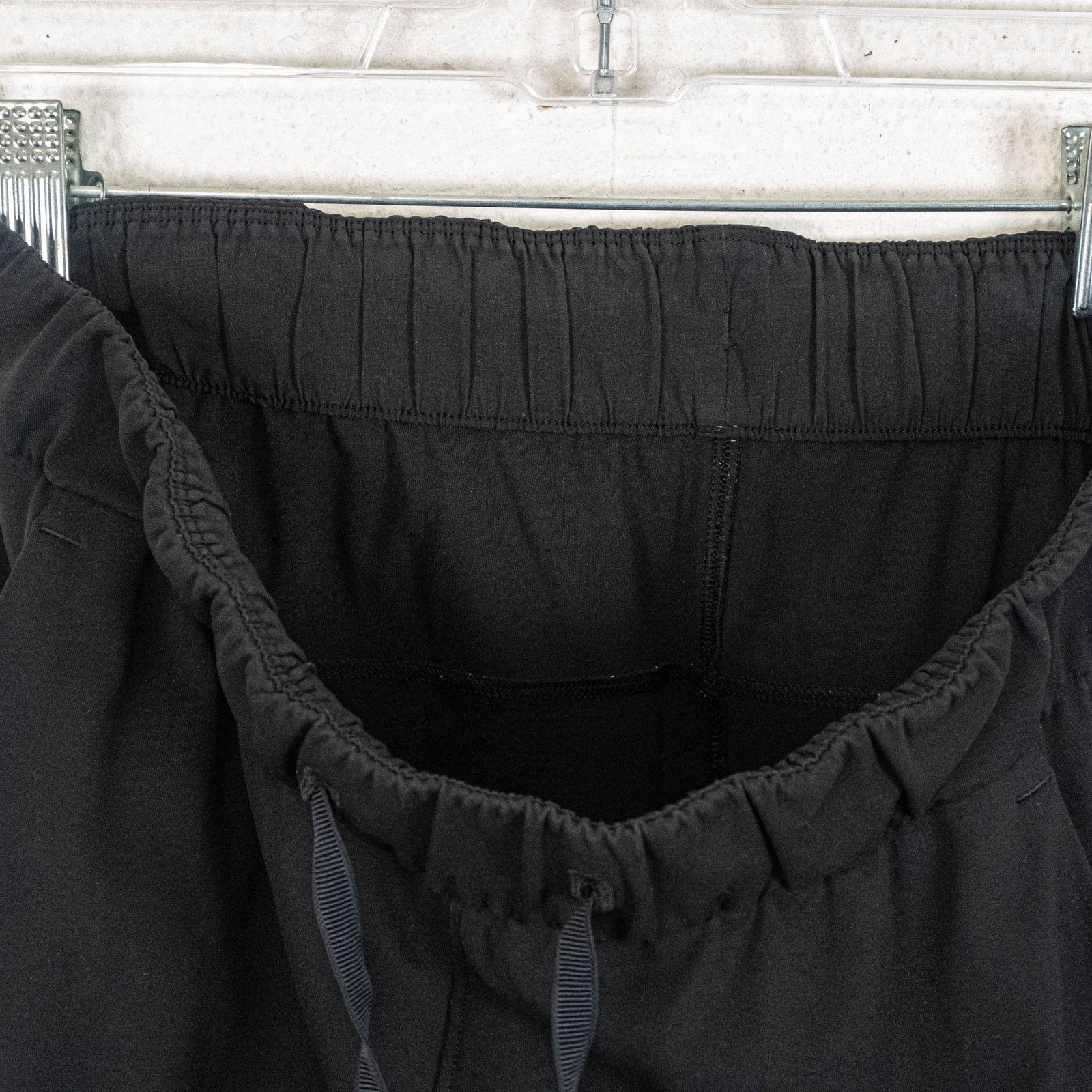 Lululemon Lululemon On the Fly jogger pant Black Women's size 6 Size 28" / US 6 / IT 42 - 3 Thumbnail