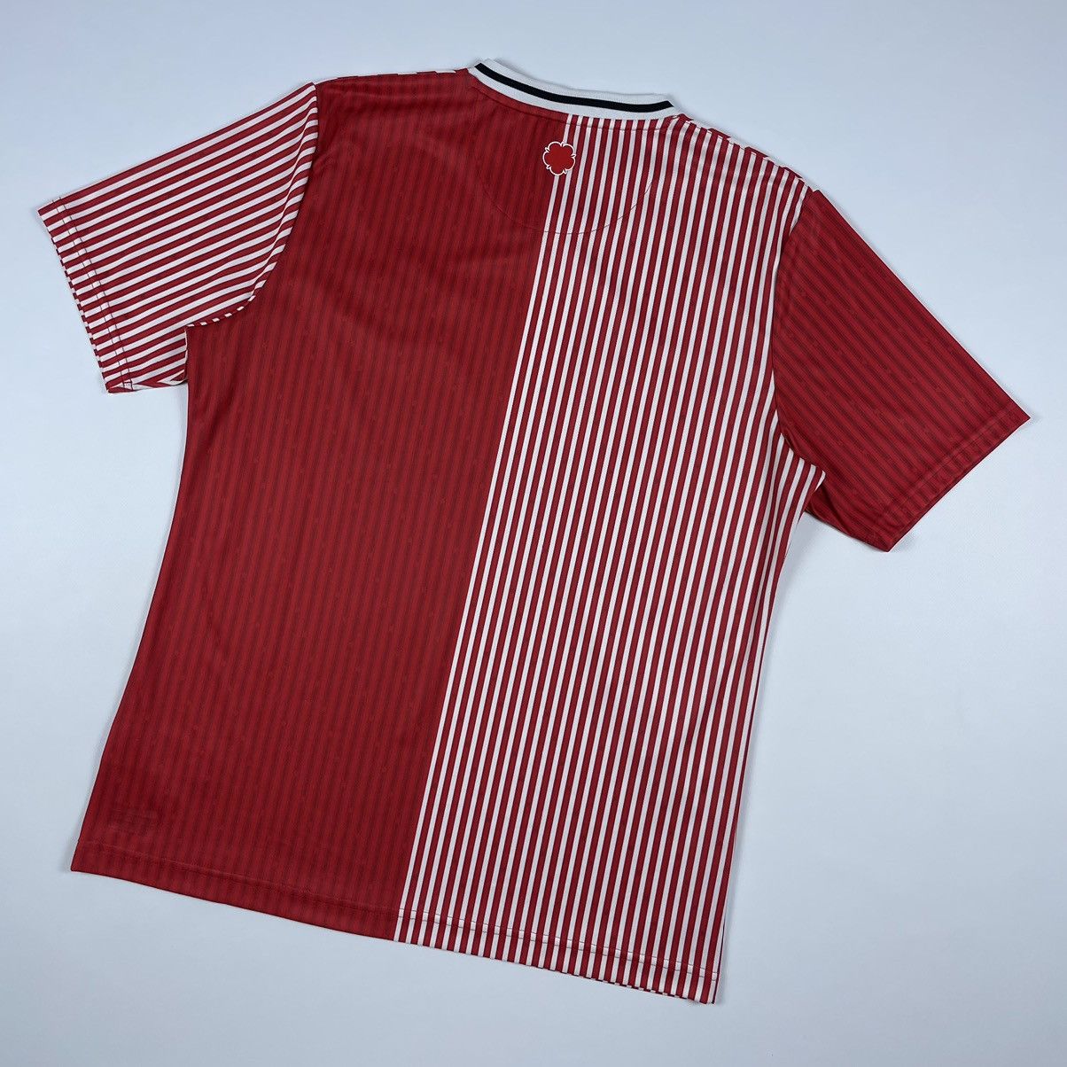 Hummel Hummel Southampton FC 2023/24 Soccer Jersey Football Shirt Size US L / EU 52-54 / 3 - 13 Thumbnail