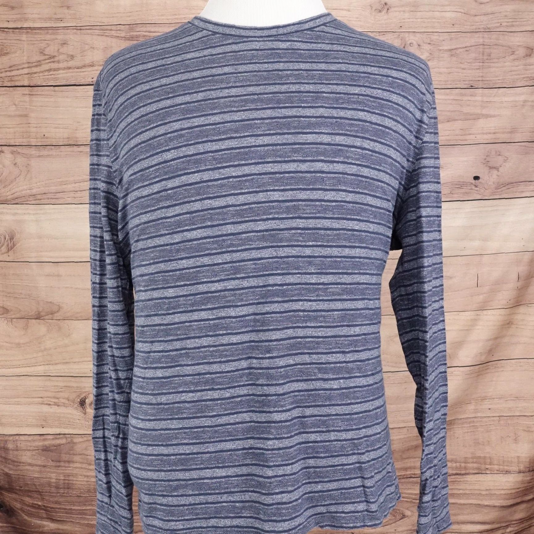 Joseph Abboud Joseph Abboud Shirt XL Blue Gray Soft Striped Long Sleeve Crewneck Tee Mens Size US XL / EU 56 / 4 - 3 Thumbnail