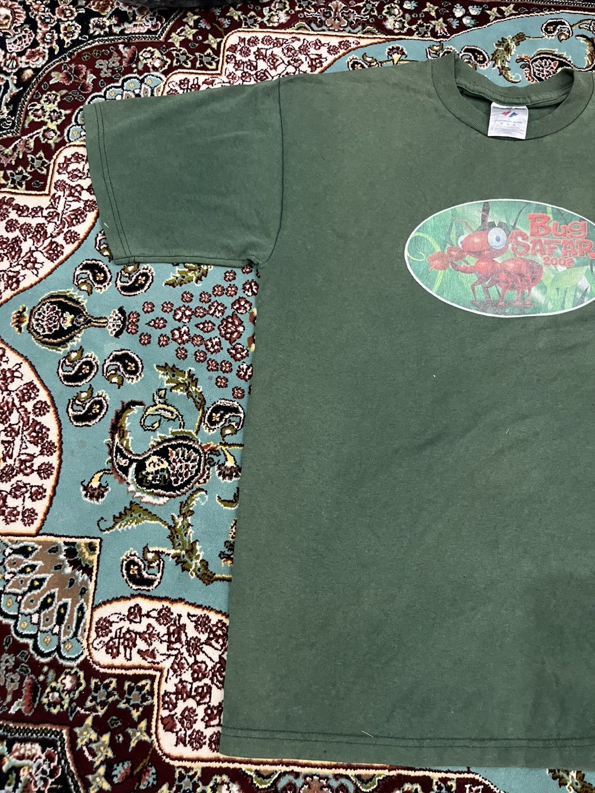 Cartoon Network Vtg Millenium Y2K Bug Safari 2002 perfectly faded tee Size US M / EU 48-50 / 2 - 7 Thumbnail