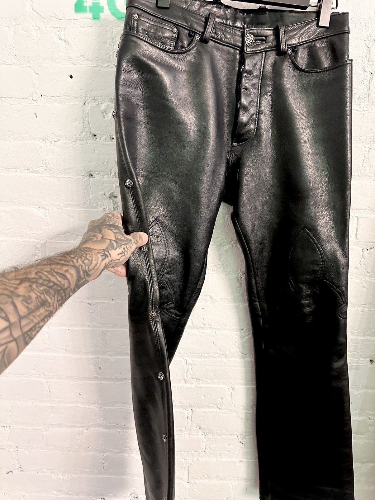 Chrome Hearts CHROME HEARTS CUSTOM STUDDED ROCKSTAR LEATHER JEANS CROSS Size US 30 / EU 46 - 5 Thumbnail