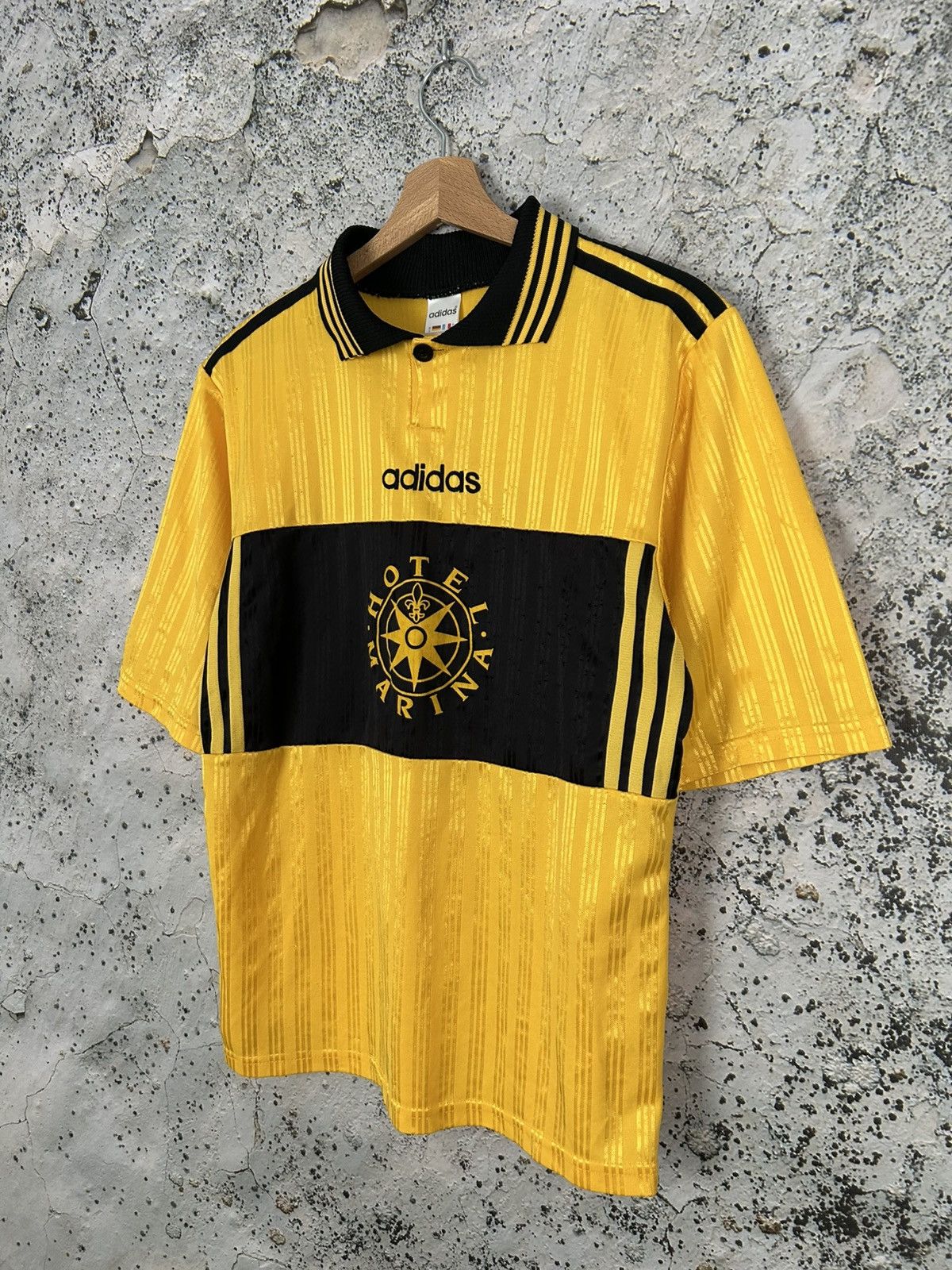 Adidas Vintage Adidas Jersey Sport Football Soccer Retro 90s Size US S / EU 44-46 / 1 - 2 Thumbnail