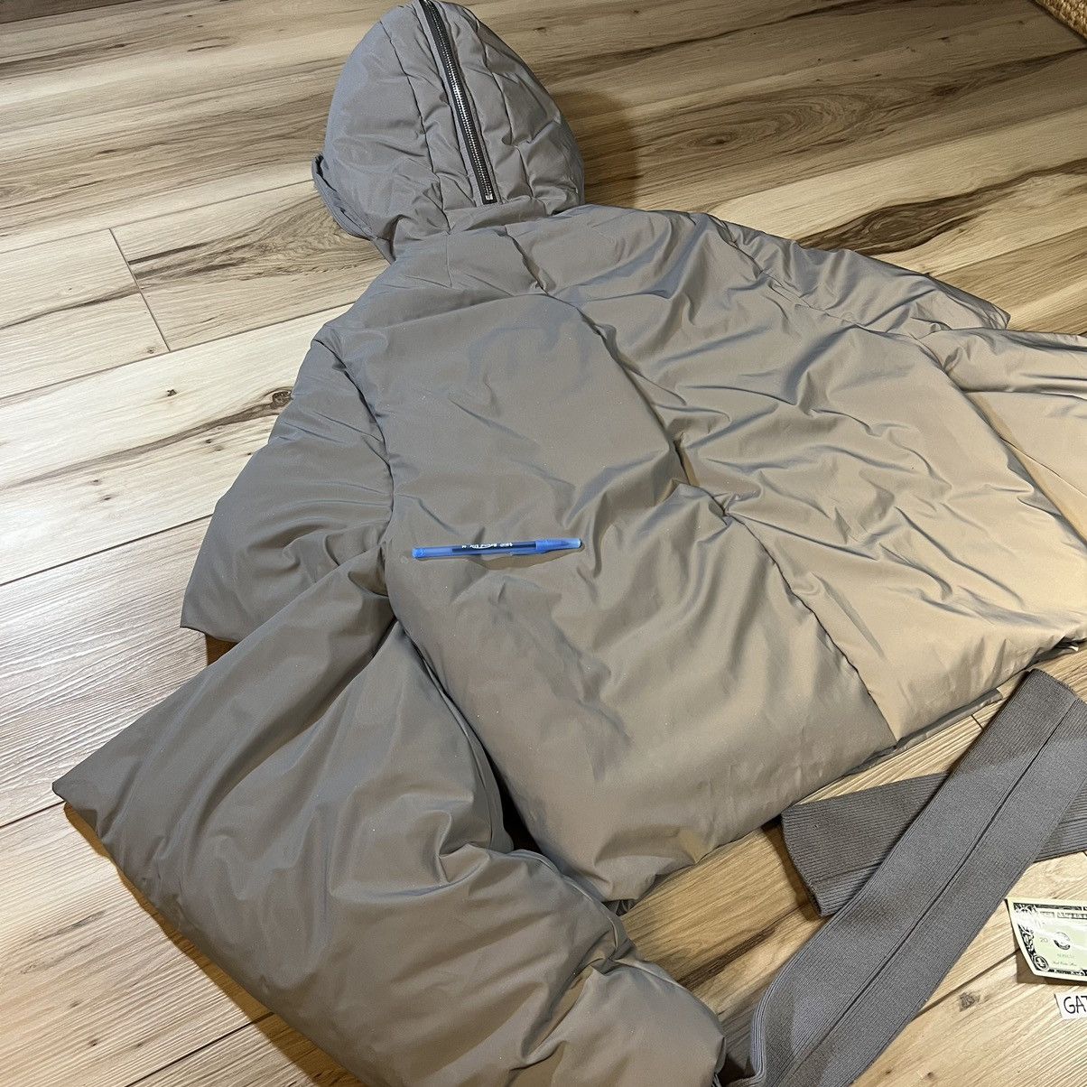 Rick Owens FW22 Strobe Reflex Gauntlet Jacket Size US S / EU 44-46 / 1 - 15 Thumbnail