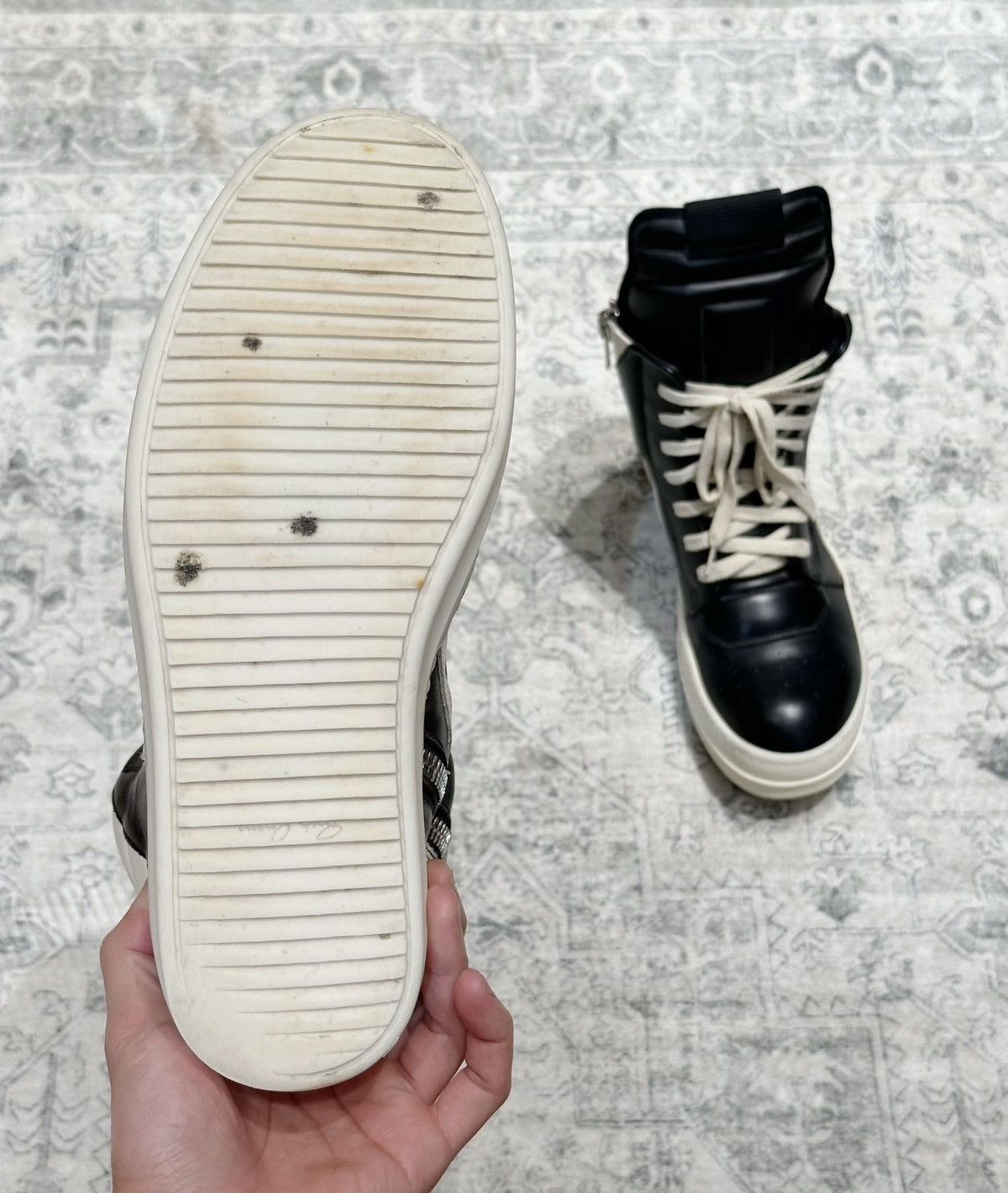 Rick Owens Rick Owens High-Top Black & White Inverted Triangle Size US 8 / EU 41 - 8 Thumbnail