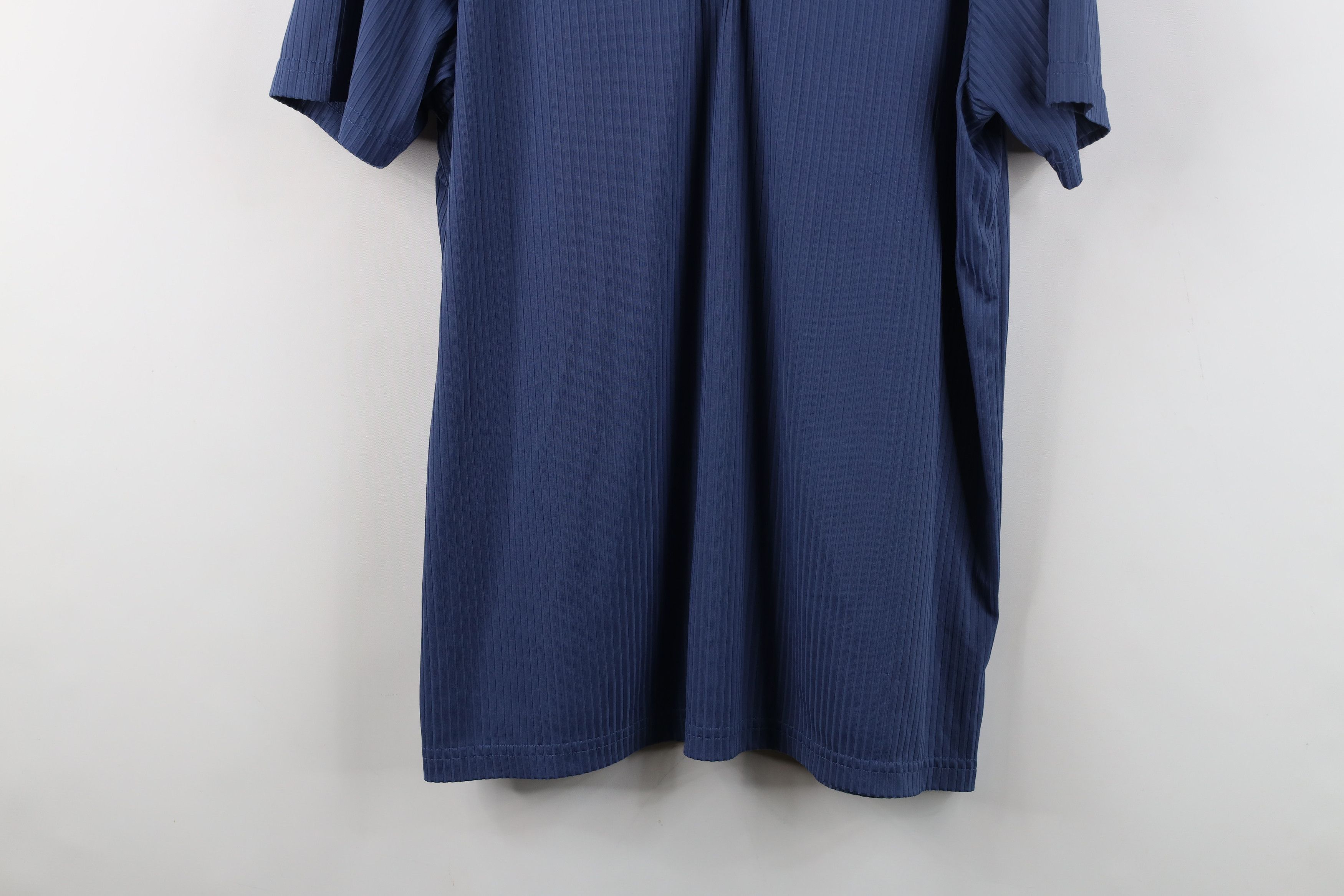 Vintage Vintage 90s Y2K Streetwear Dance Rave Half Zip Polo Shirt Size US XL / EU 56 / 4 - 3 Thumbnail