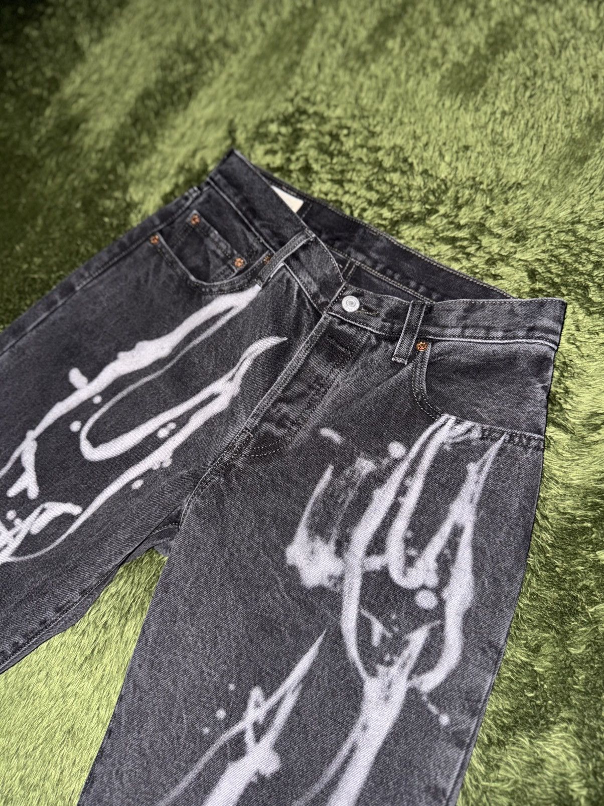 Levi's [W27] Levi’s x Barbie Ferreira 501 90s Premium Denim Pants Size US 27 - 2 Thumbnail