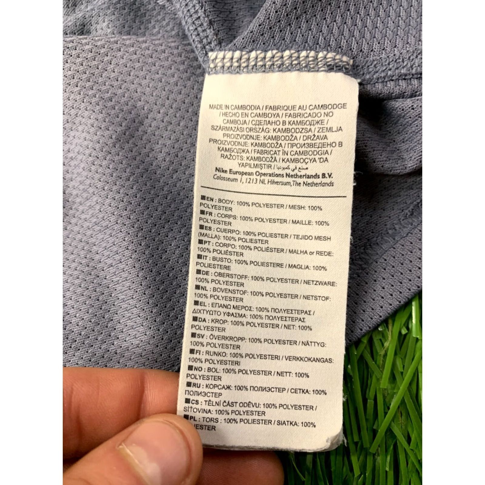 Nike Nike Running Dri-Fit Miler Shirt Mens Adult Large Gray Short Sleeve T-Shirt 2017 Training Jersey Nike Running Dri-Fit Miler Mens L Gray Shirt Size US L / EU 52-54 / 3 - 5 Thumbnail