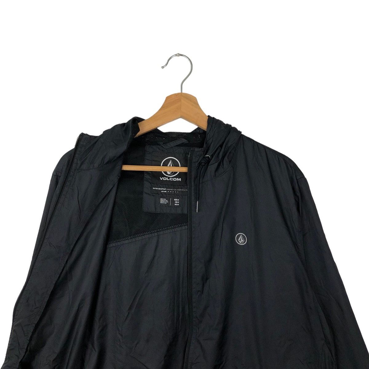 Japanese Brand 🔥90’s VINTAGE VOLCOM JAPAN MADE SURVIVAL JACKET Size US M / EU 48-50 / 2 - 10 Thumbnail