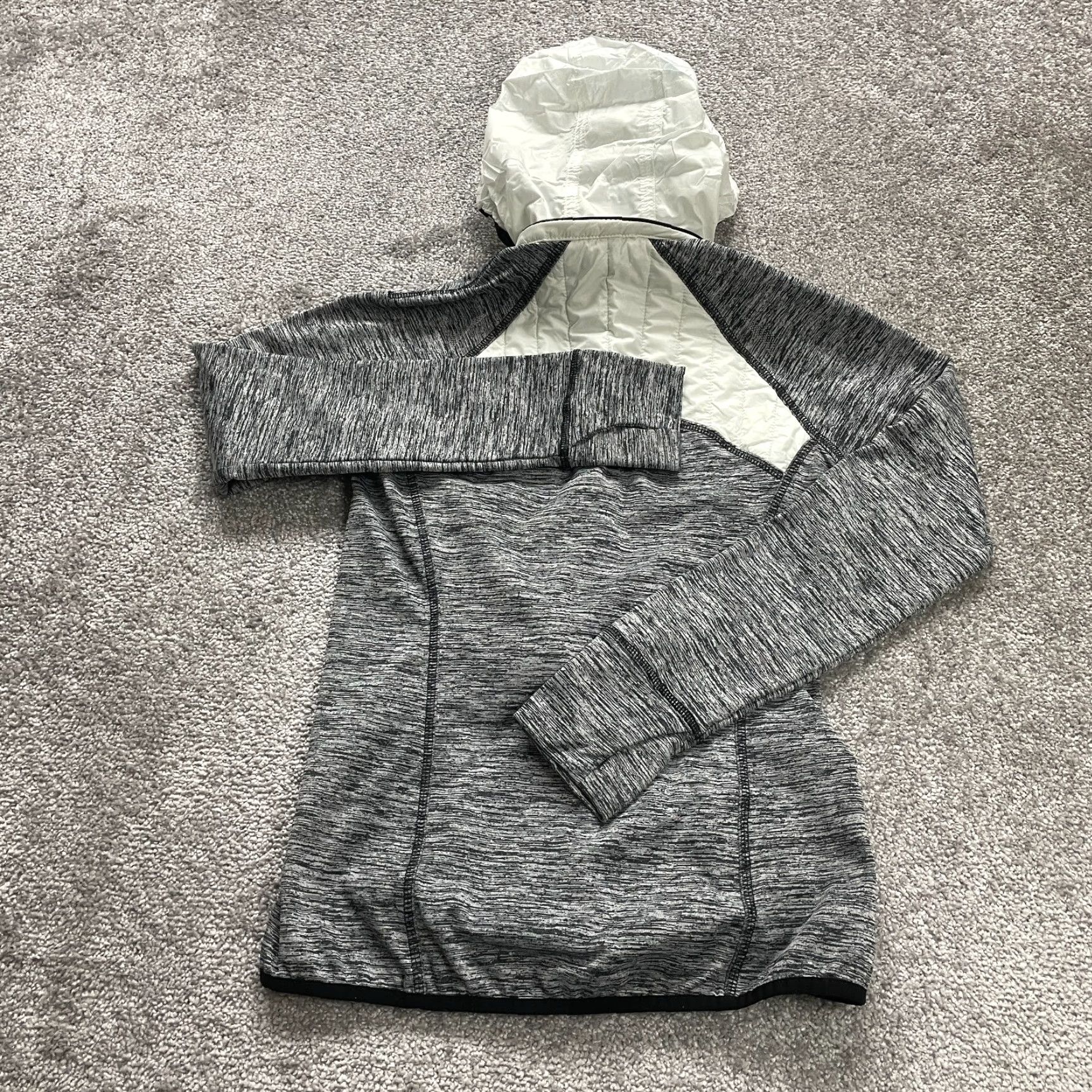 Eddie Bauer Eddie Bauer Hoodie Jacket Women XS White Gray Full Zip Thumbhole Hike Prima Loft Size XS / US 0-2 / IT 36-38 - 2 Thumbnail