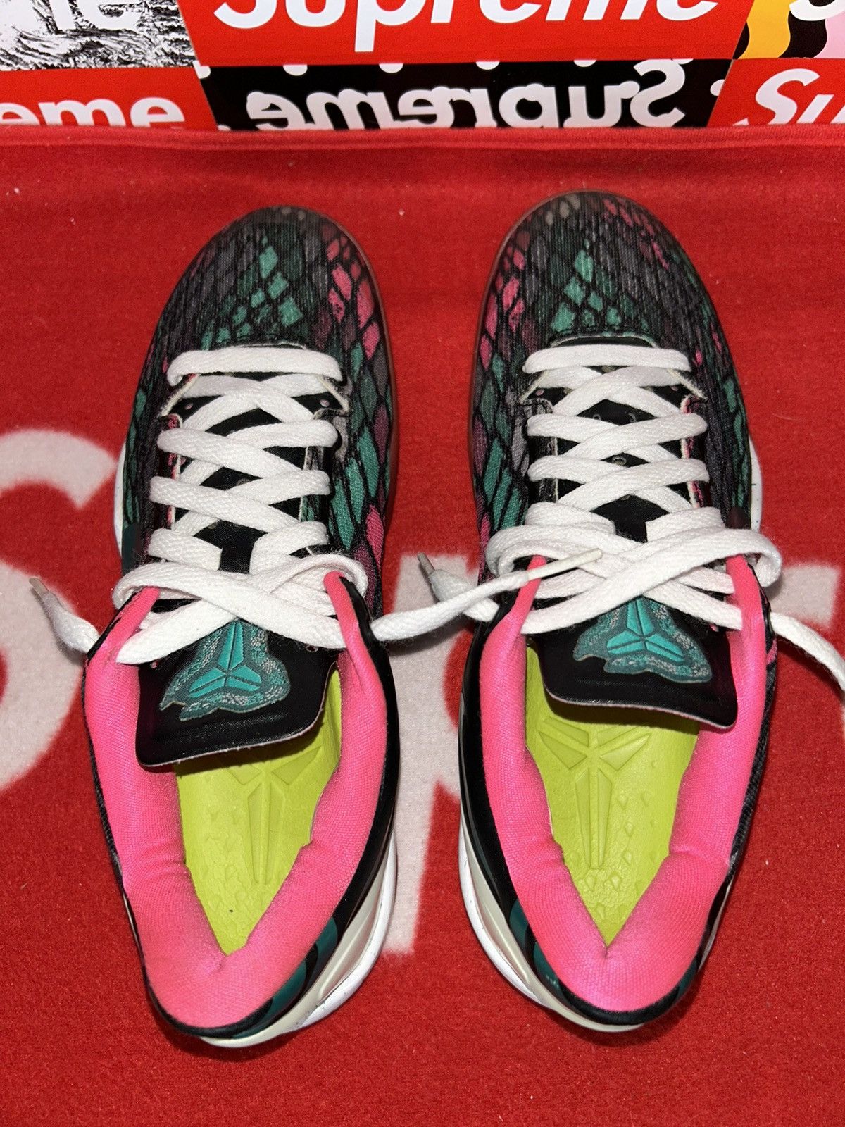 Nike Nike Zoom Kobe 8 iD South Beach 586181-992 size 7.5 nikeID Size US 7.5 / EU 40-41 - 4 Thumbnail