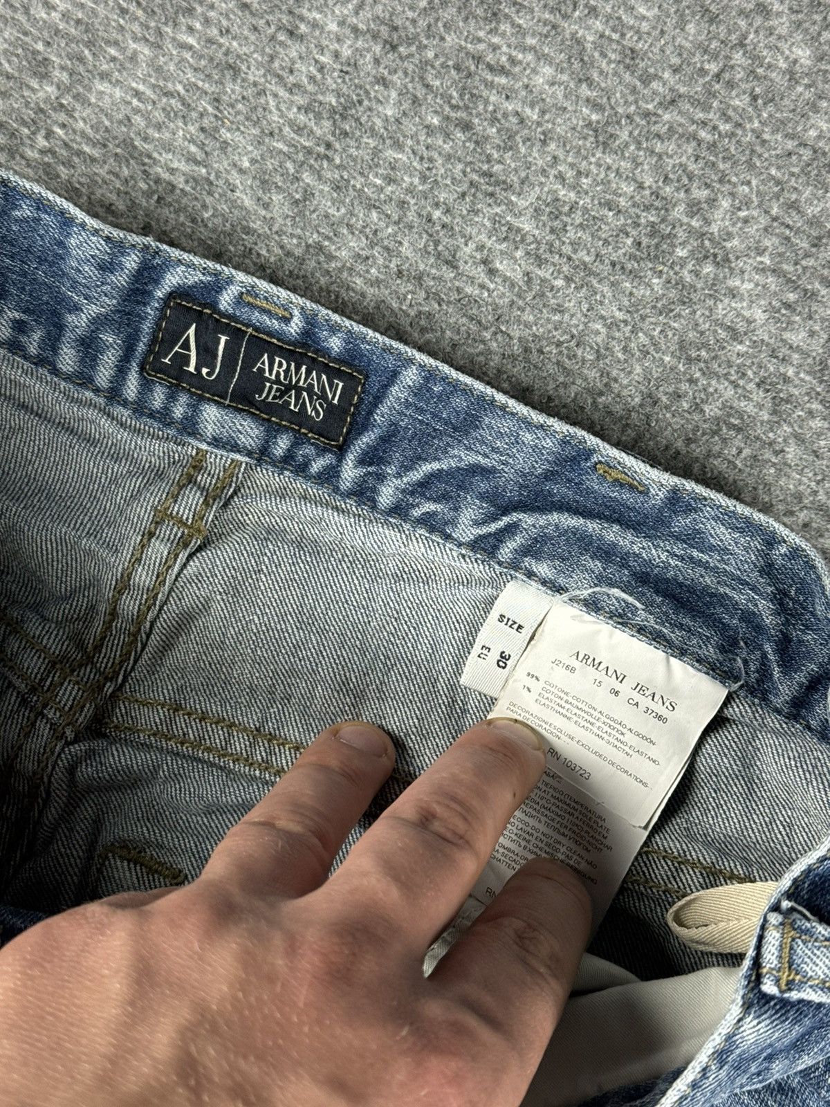 Armani × Vintage Vintage Armani straight fit denim jeans Size US 30 / EU 46 - 4 Thumbnail