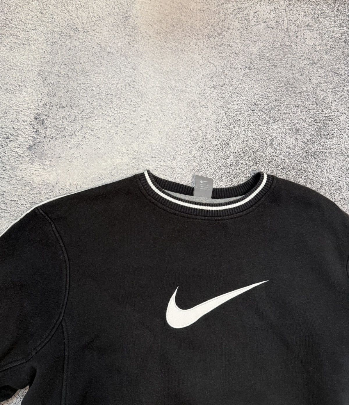 Nike Nike Vintage Sweatshirt XL Swoosh Crewneck Retro Pullover Size US XL / EU 56 / 4 - 16 Thumbnail