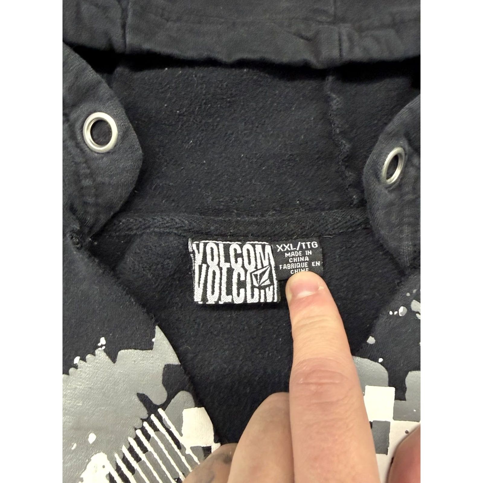 Volcom VINTAGE Volcom Hoodie Sweatshirt Men’s 2XL Black Y2K Grunge Skate Size US XXL / EU 58 / 5 - 3 Thumbnail