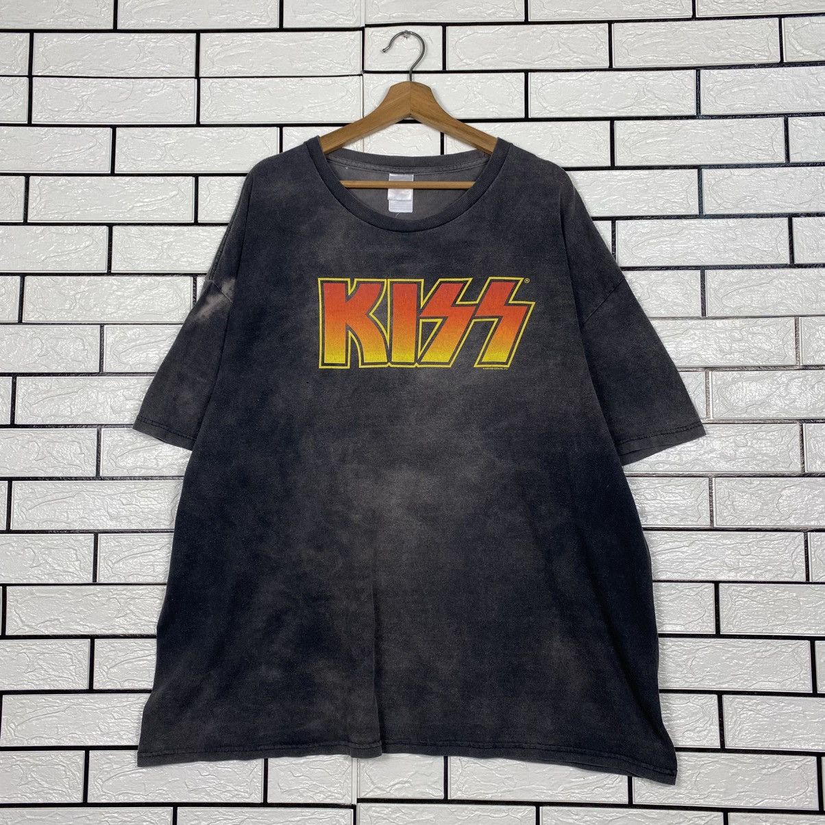 Band Tees 📌Vintage T-Shirt Band Tees Kiss Big Logo Size US XXL / EU 58 / 5 - 2 Thumbnail