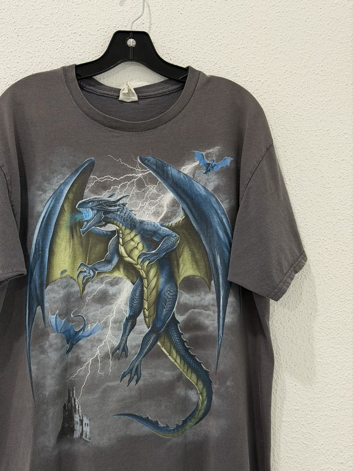 Vintage Vintage Y2K Blue Eyes Flying Dragon Yugi-Oh Style Graphic L Size US L / EU 52-54 / 3 - 2 Thumbnail