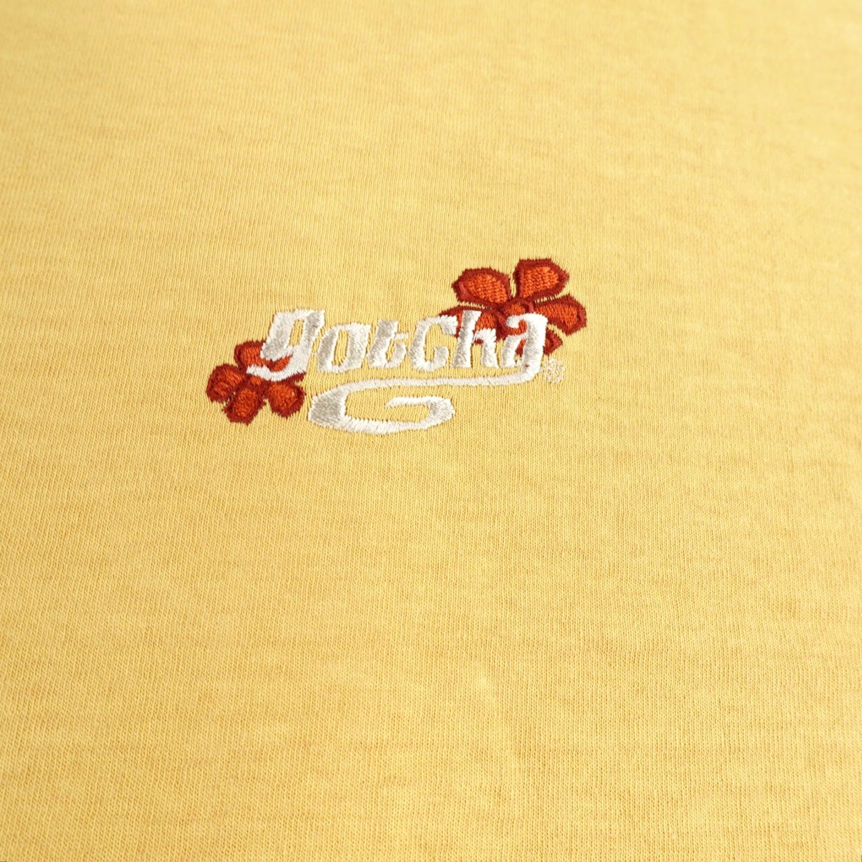 Gotcha VINTAGE Gotcha Men's T-Shirt XL Yellow Floral Hawaiian 90s Beach Surfer Cotton Made in USA Size US XL / EU 56 / 4 - 3 Thumbnail