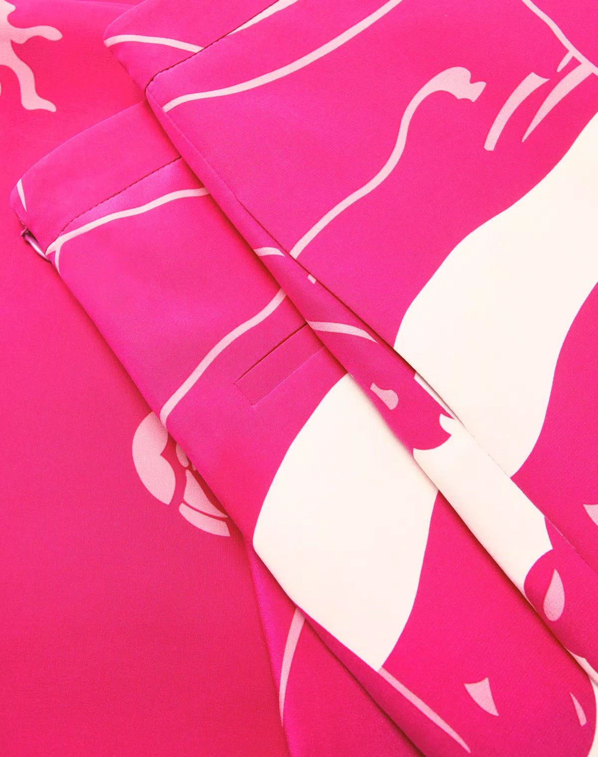 Valentino o1s1wg110625 Cady Panther Trousers in Pink Size 27" / US 4 / IT 40 - 7 Thumbnail