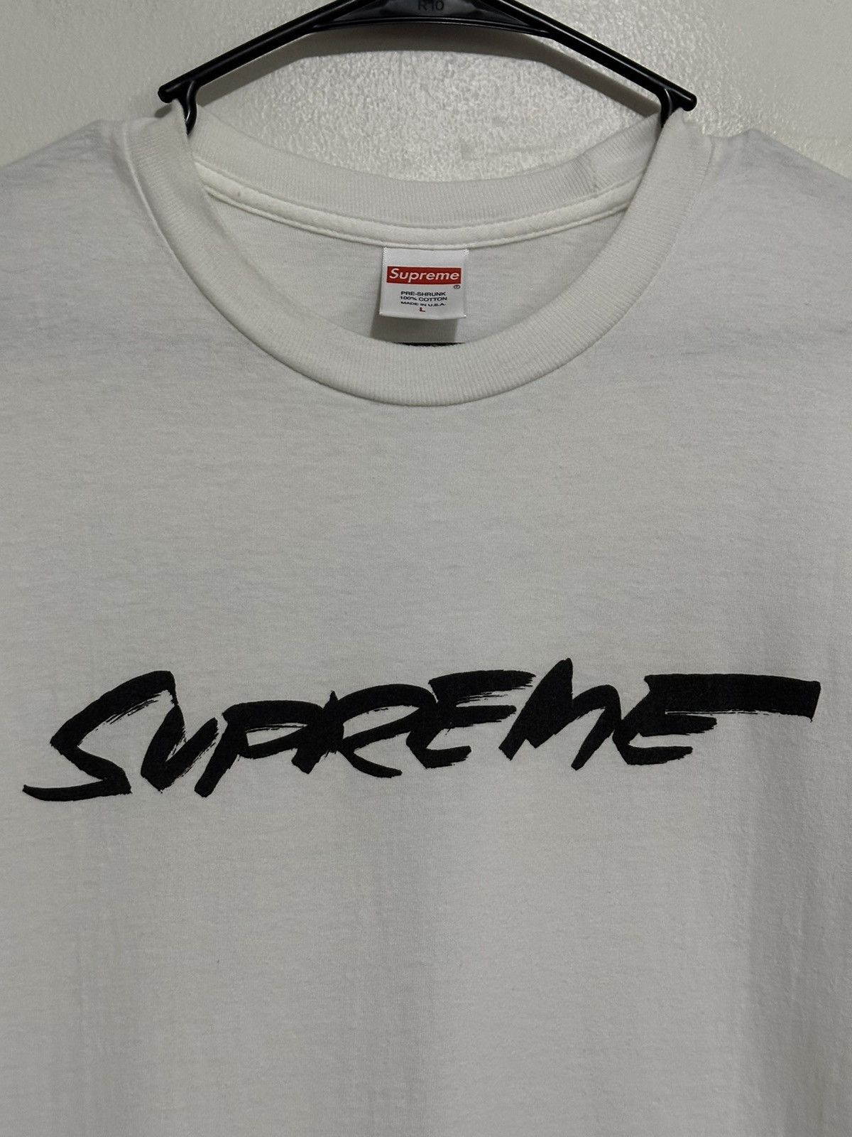 Supreme Supreme Futura Logo Tee Size US L / EU 52-54 / 3 - 2 Thumbnail