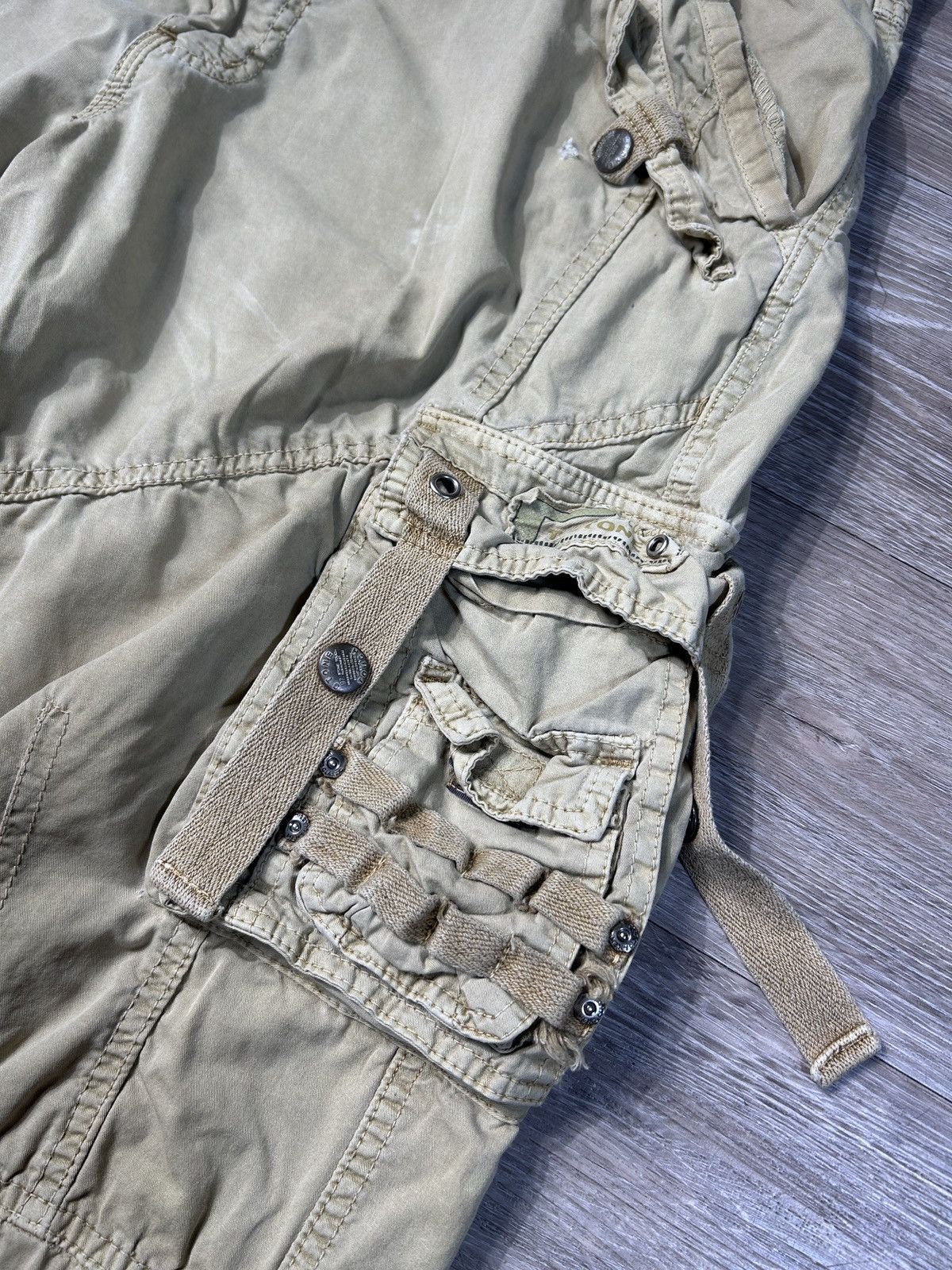 Vintage Vintage Multi-pocket Baggy Fit Stone Cargo Pants Size 36x32 Size US 36 / EU 52 - 6 Thumbnail