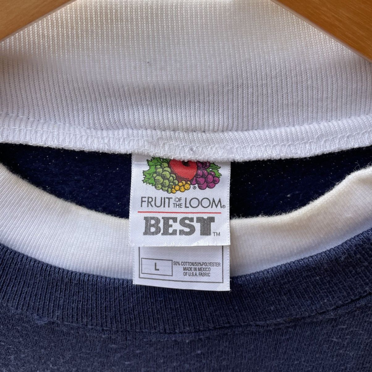 Fruit Of The Loom × Vintage 🔥Vintage Fruit Of The Loom Angel Sweatshirts Size US M / EU 48-50 / 2 - 8 Thumbnail