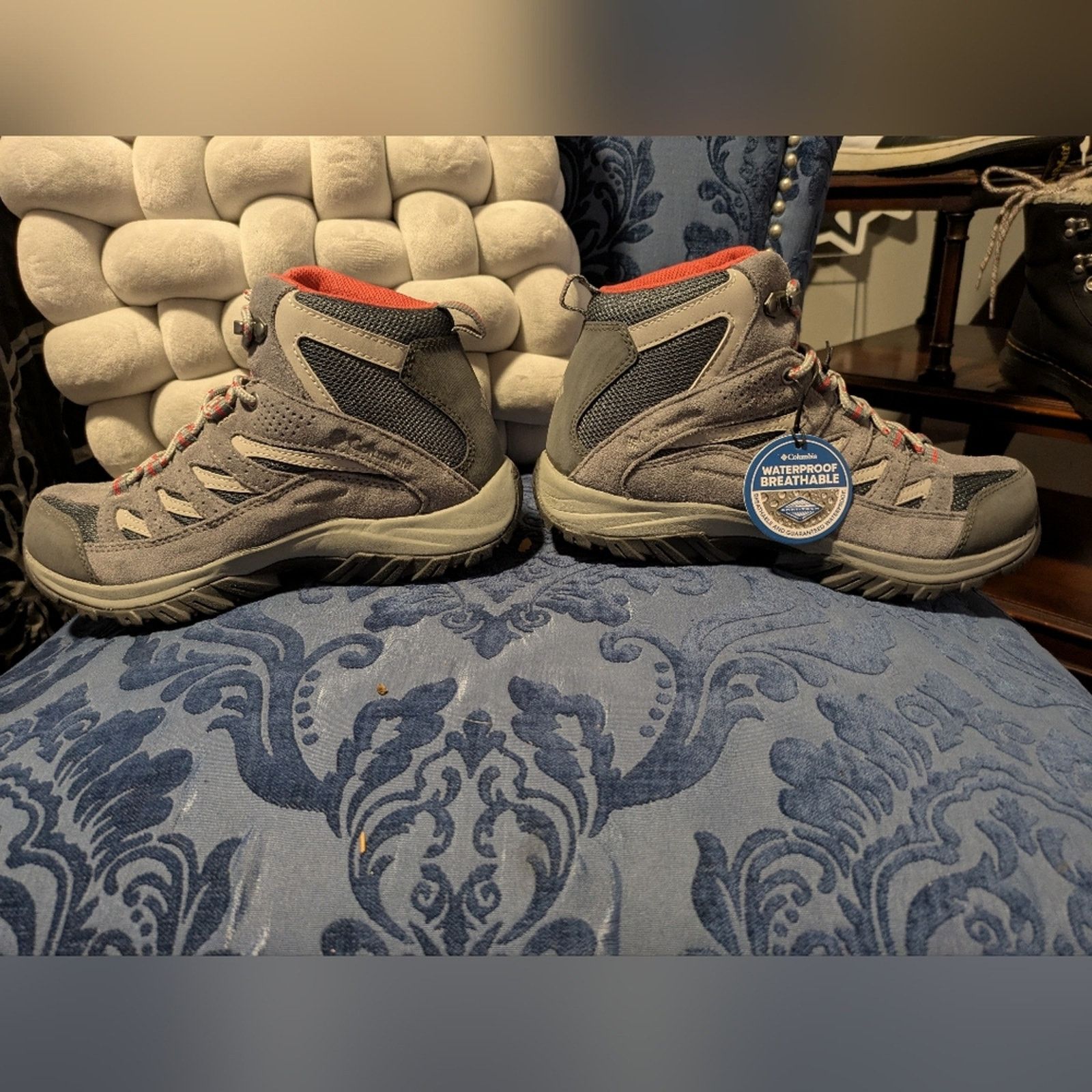Columbia NWT Columbia Crestwood Mid Waterproof Hiking Boot size 7.5 Size US 7.5 / IT 37.5 - 3 Thumbnail