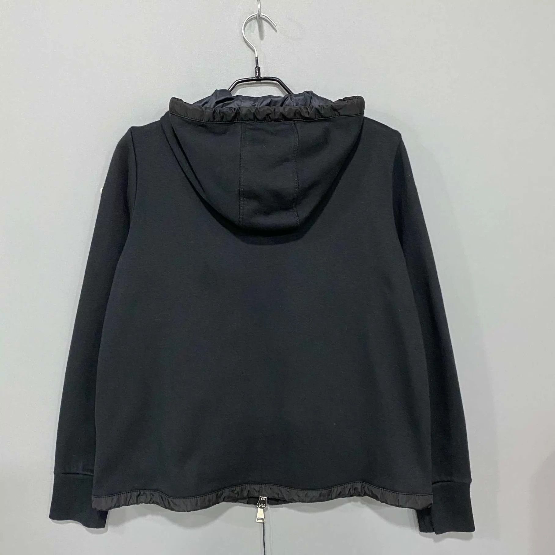 Moncler Moncler black logo hooded knit panel down coat M Size M / US 6-8 / IT 42-44 - 3 Thumbnail