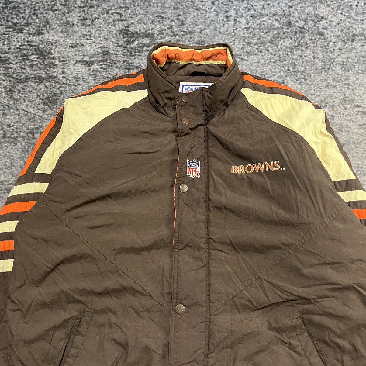 Starter VINTAGE 90s CLEVELAND BROWNS STARTER NFL PUFFER JACKET Size US L / EU 52-54 / 3 - 4 Thumbnail