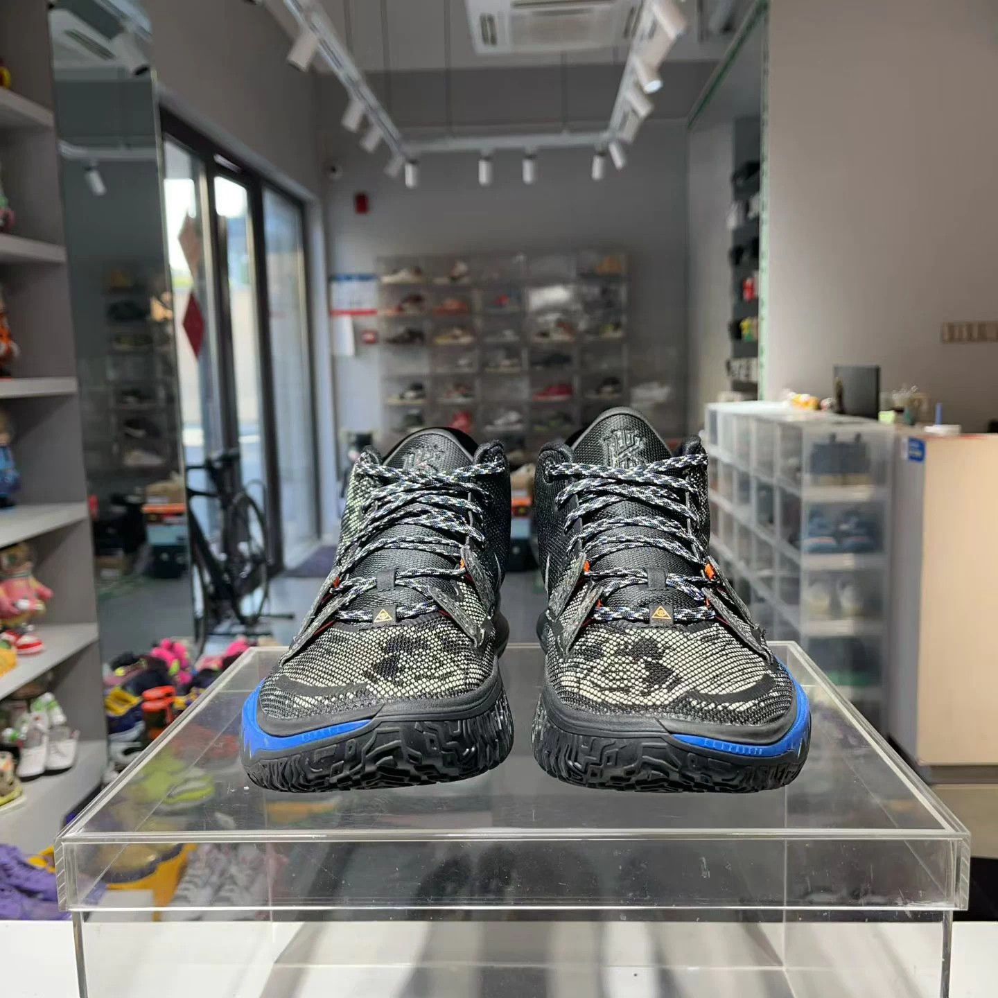 Nike Kyrie 7 Black Blue 44