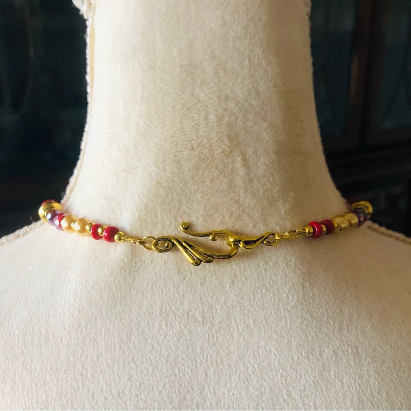 Handmade Handcrafted repurpose red swirl pendant Pearl necklace Size ONE SIZE - 6 Thumbnail