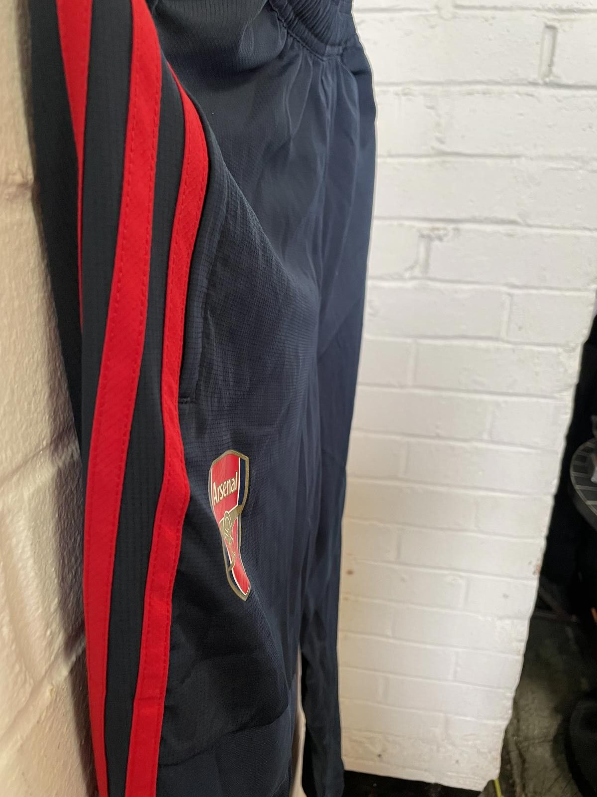 Adidas Adidas Arsenal Men's Track Pants Navy Blue with Red Stripes Size US 32 / EU 48 - 2 Thumbnail