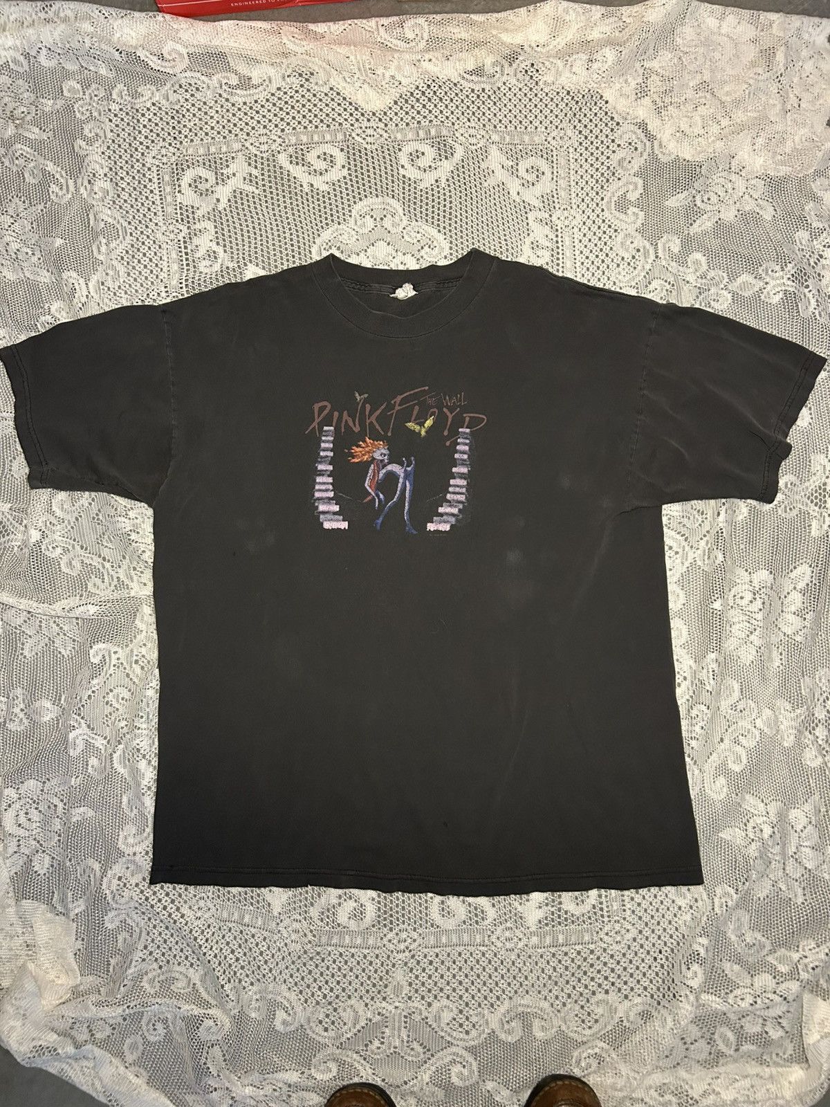 Pink Floyd Vintage 80’s Pink Floyd graphic tee Size US XL / EU 56 / 4 - 2 Thumbnail