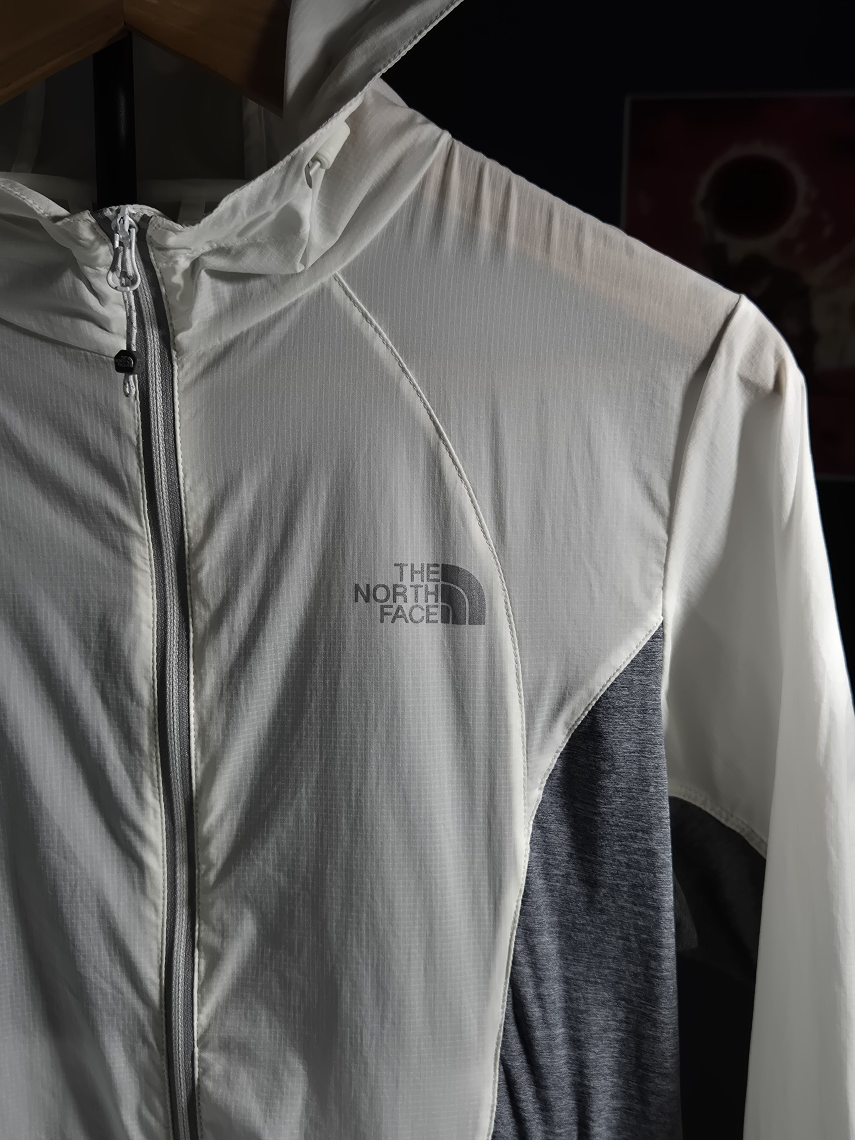 The North Face The North Face Lightweight Colorblock Windbreaker Size US M / EU 48-50 / 2 - 2 Thumbnail