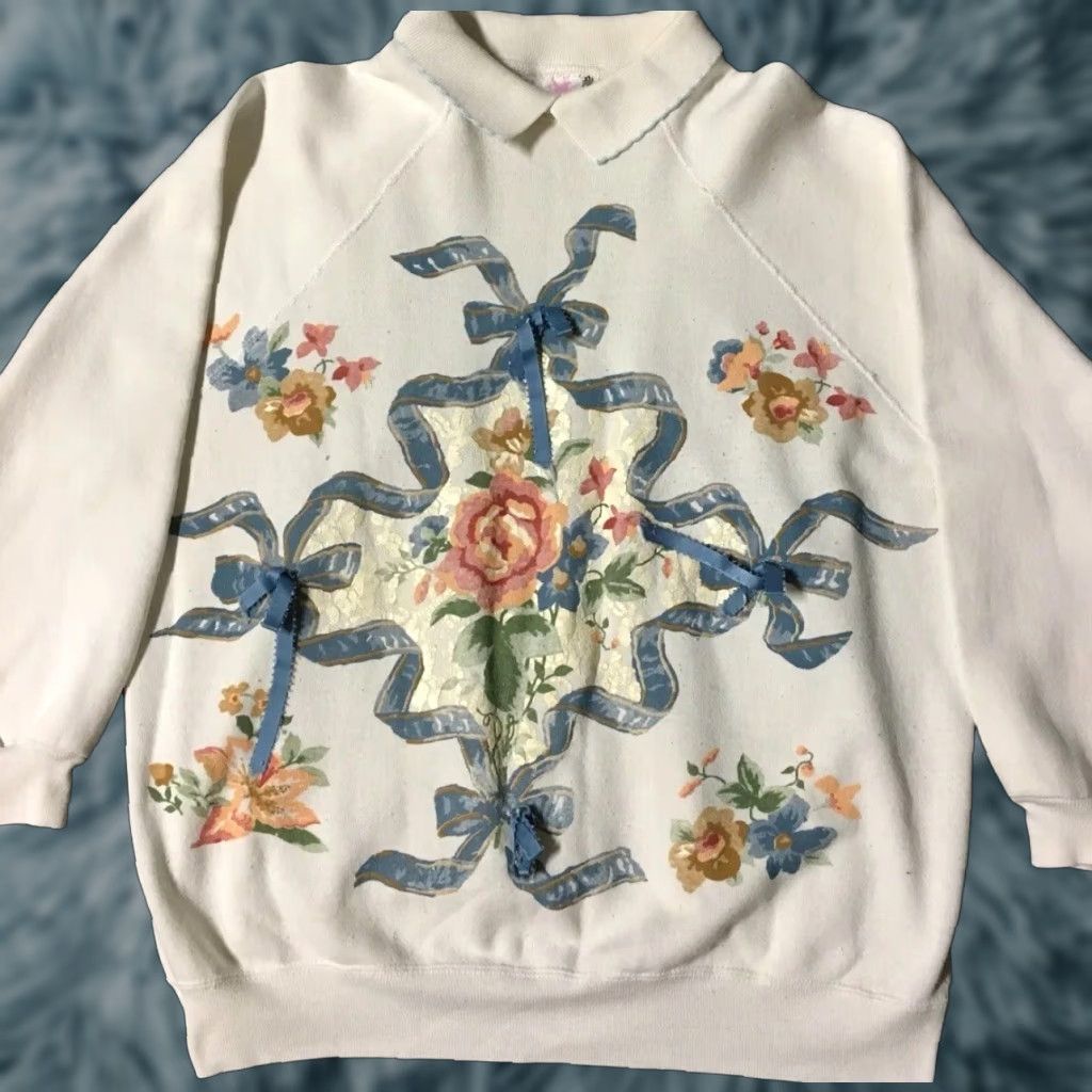 Vintage Vtg 90s EZL Floral Bow Tie collared Sweatshirt L White USA Men 80s 90s Grunge Vaporwave Flowers Roses First Size US L / EU 52-54 / 3 - 1 Thumbnail